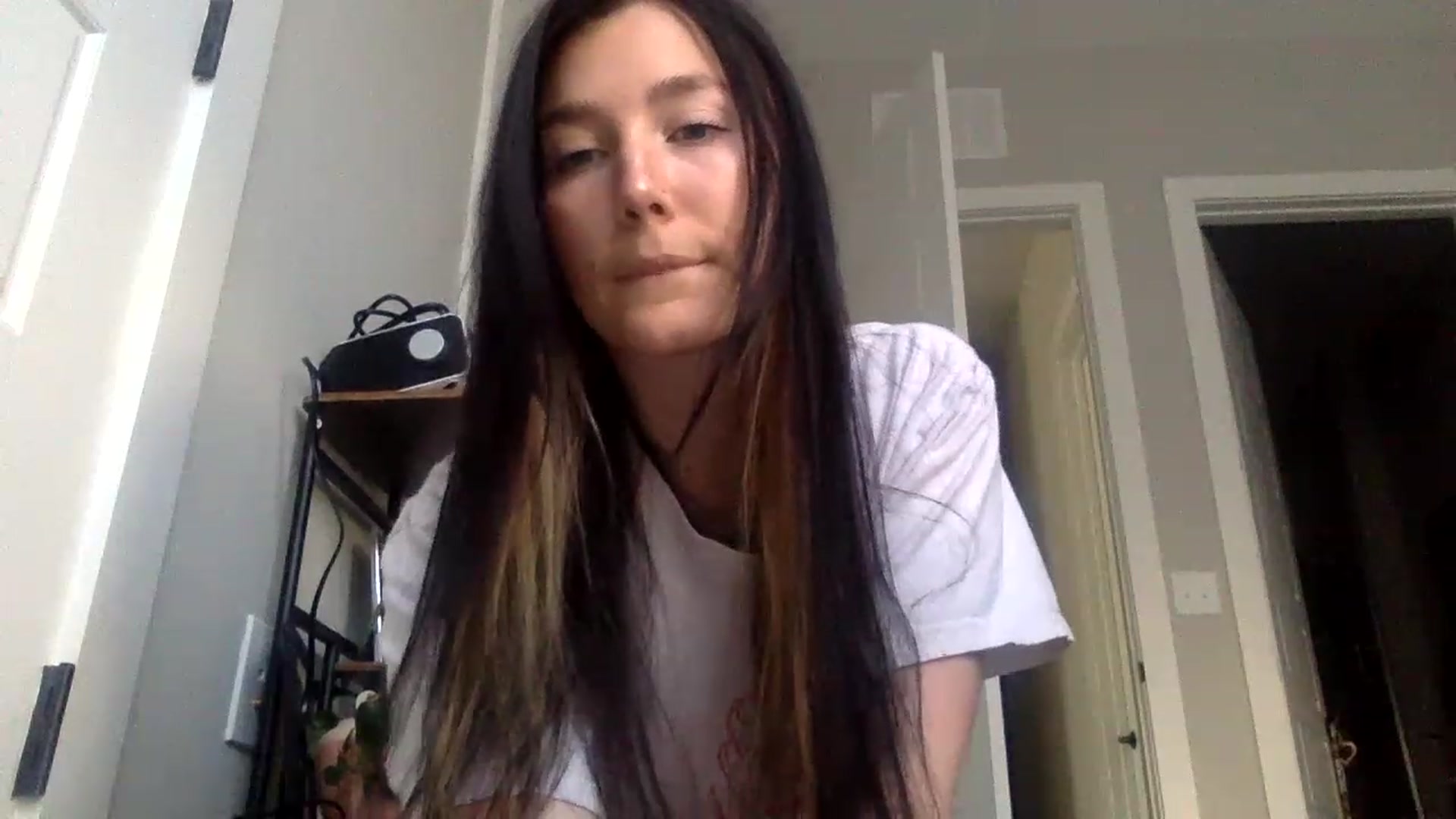 Gallery image thumbnail from p_alaska's myfreecams stream on, 03/30/2023, 13:25 image 19 of 20
