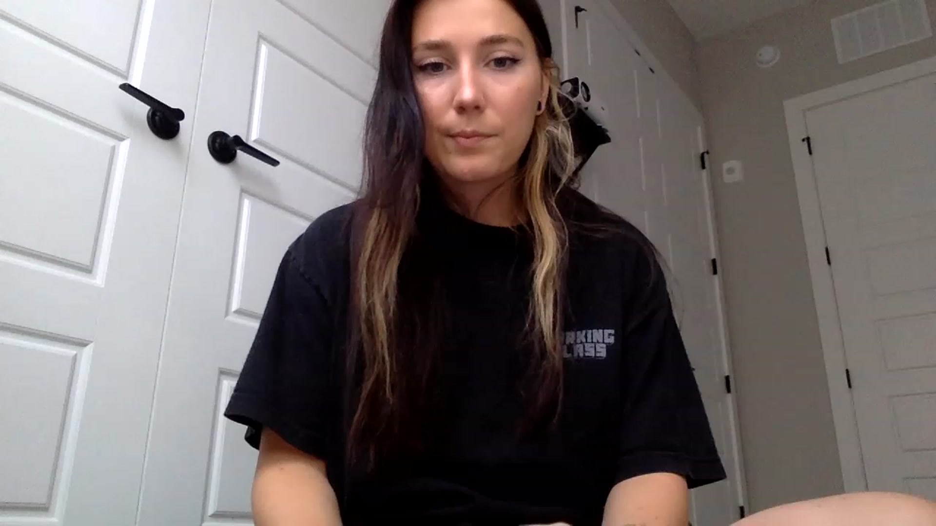 Gallery image thumbnail from p_alaska's myfreecams stream on, 06/01/2023, 13:33 image 16 of 20
