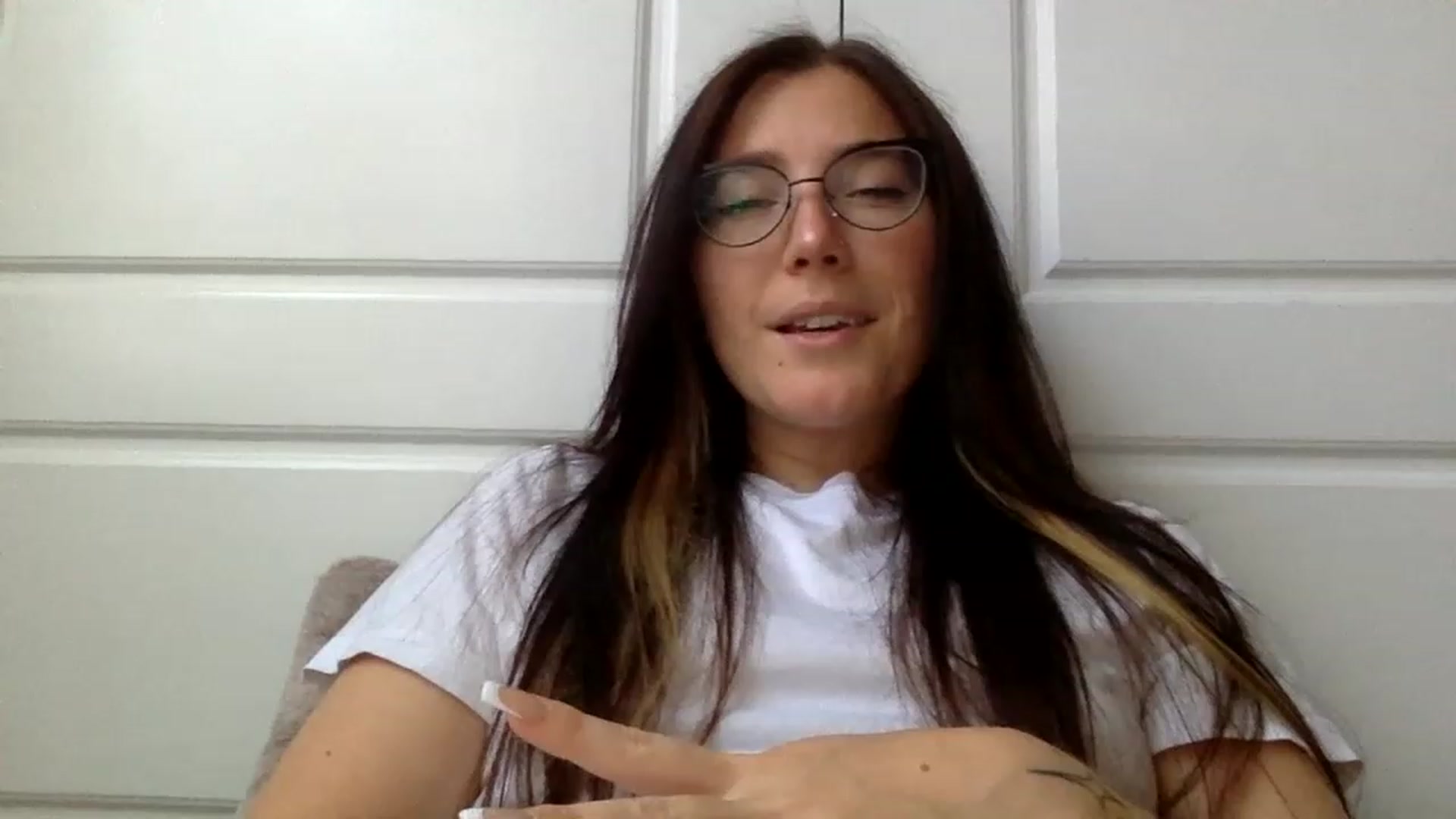 Gallery image thumbnail from p_alaska's myfreecams stream on, 06/02/2023, 14:08 image 9 of 20