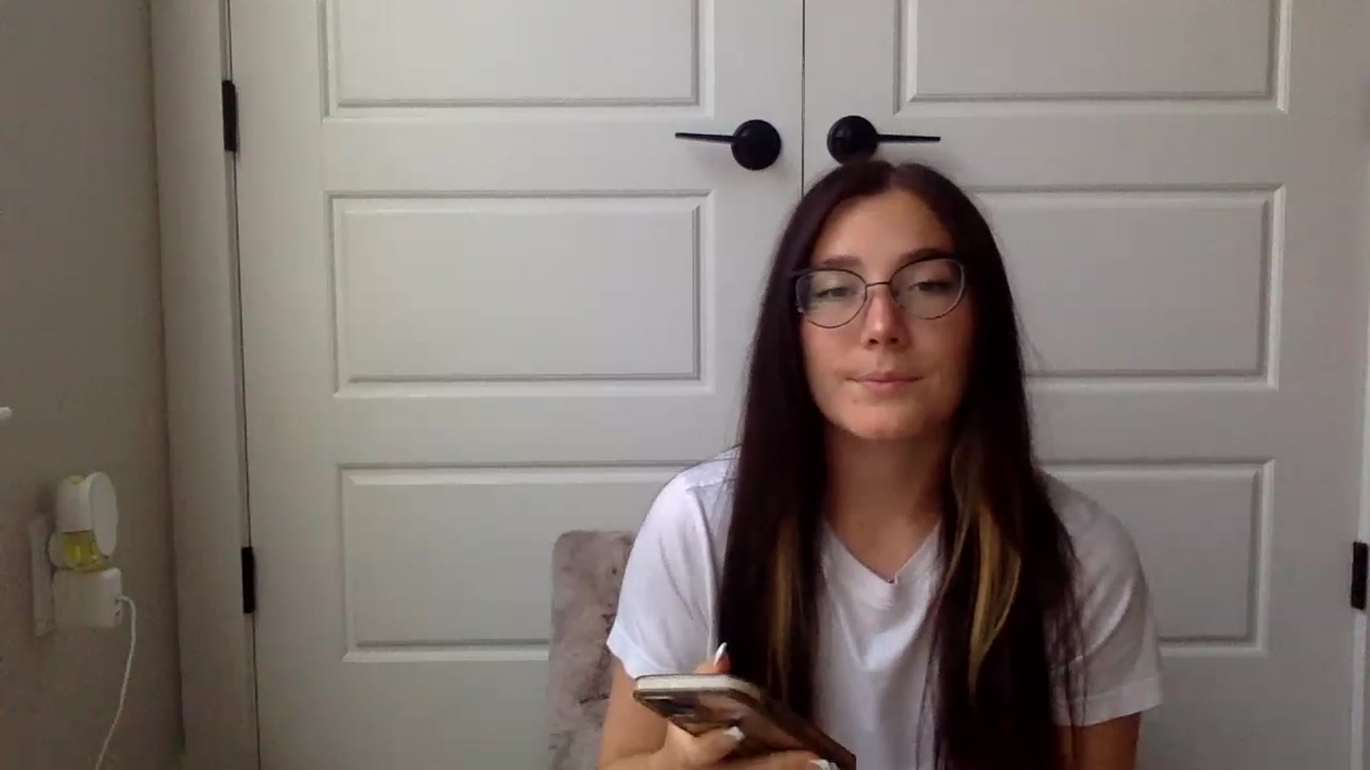 Gallery image thumbnail from p_alaska's myfreecams stream on, 06/02/2023, 14:08 image 15 of 20