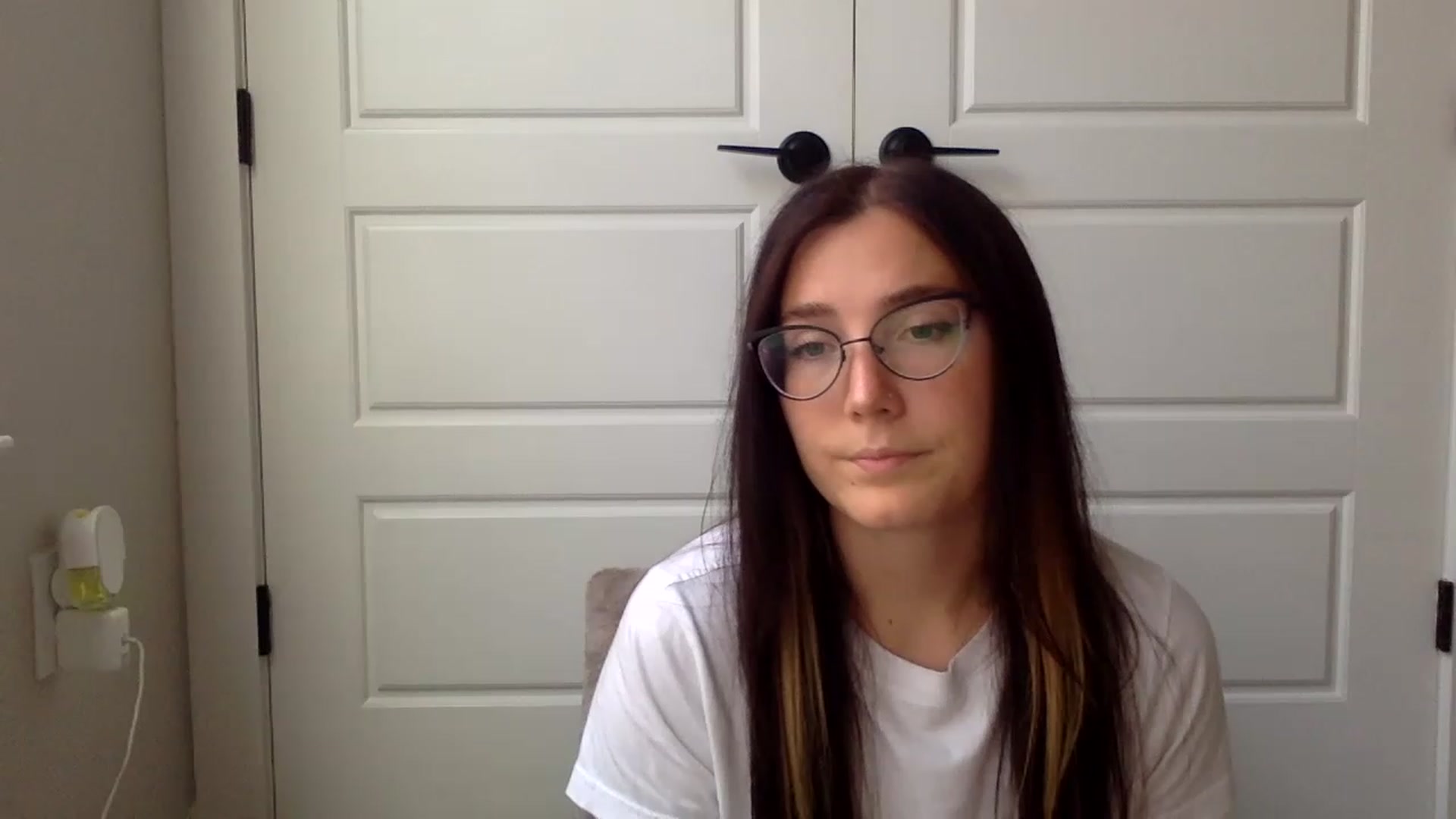 Gallery image thumbnail from p_alaska's myfreecams stream on, 06/02/2023, 14:08 image 18 of 20