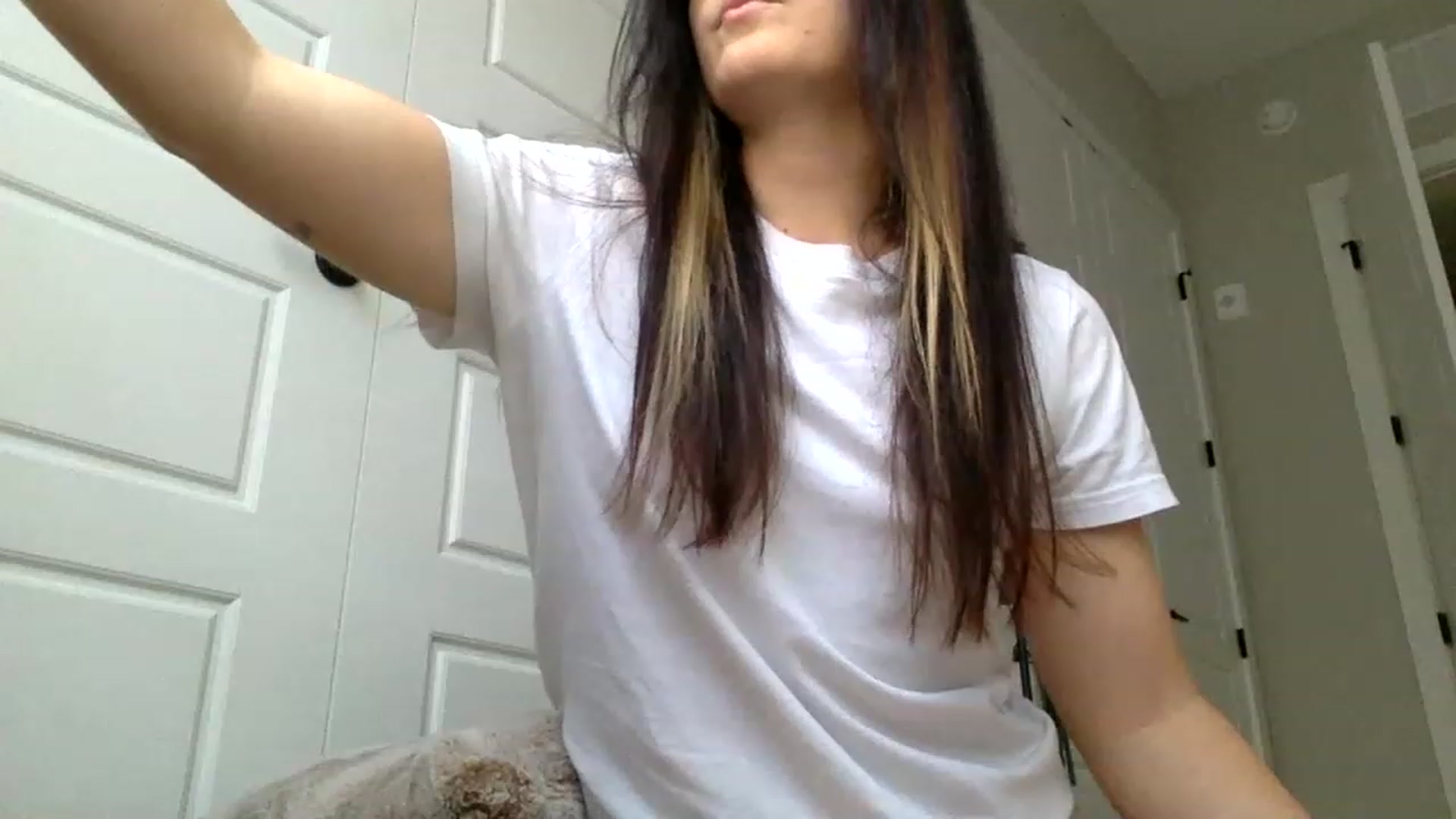Gallery image thumbnail from p_alaska's myfreecams stream on, 06/02/2023, 14:08 image 8 of 20