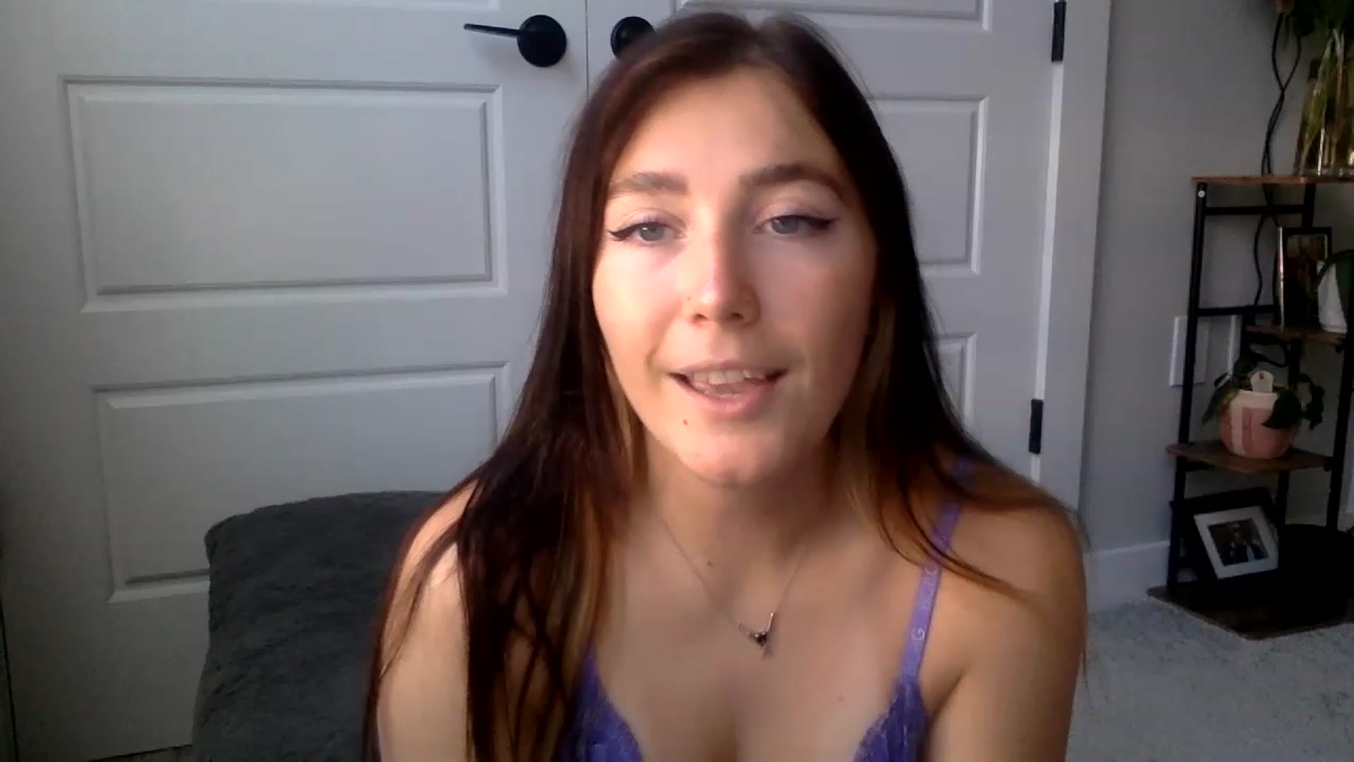 Gallery image thumbnail from p_alaska's myfreecams stream on, 06/26/2023, 14:25 image 10 of 20