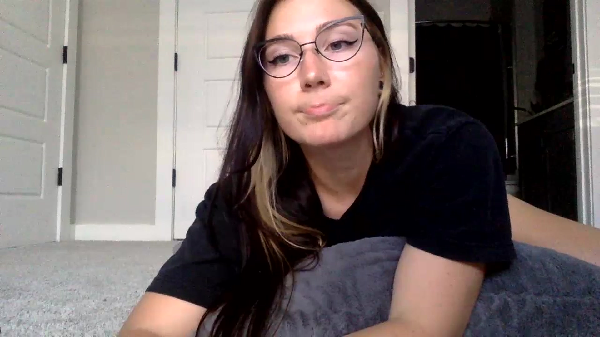 Gallery image thumbnail from p_alaska's myfreecams stream on, 07/11/2023, 14:52 image 20 of 20