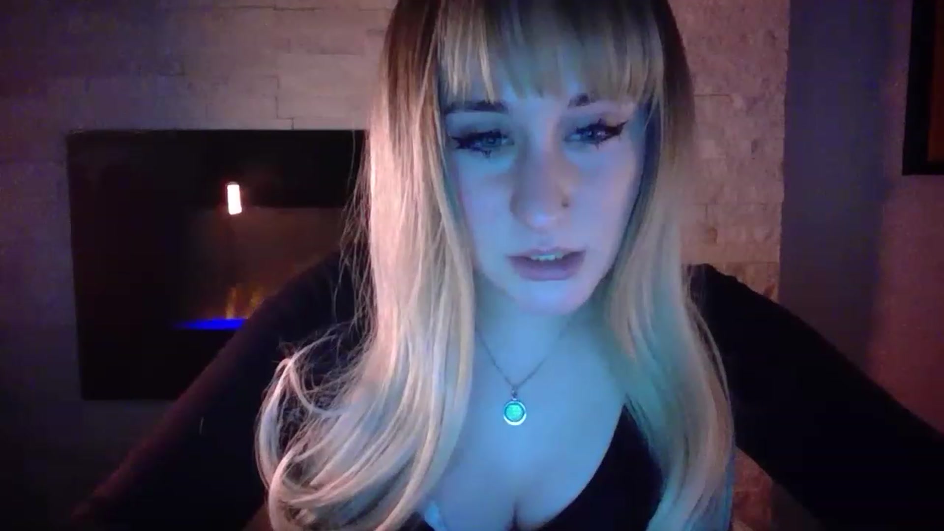 Gallery image thumbnail from pageminie's myfreecams stream on, 12/10/2022, 03:01 image 9 of 20