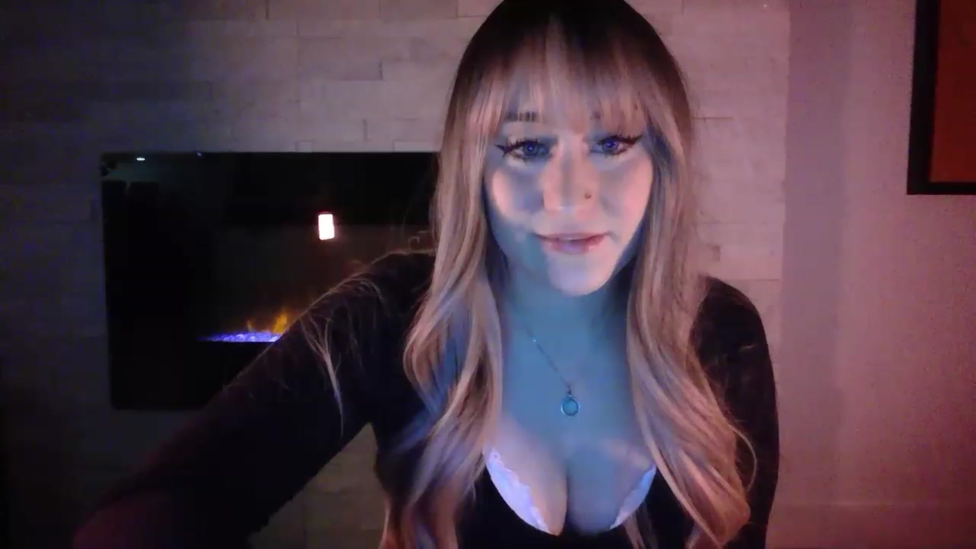 Gallery image thumbnail from pageminie's myfreecams stream on, 12/11/2022, 02:00 image 20 of 20