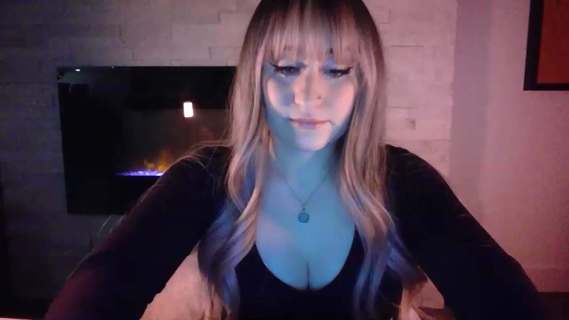Gallery image thumbnail from pageminie's myfreecams stream on, 12/11/2022, 02:00 image 13 of 20