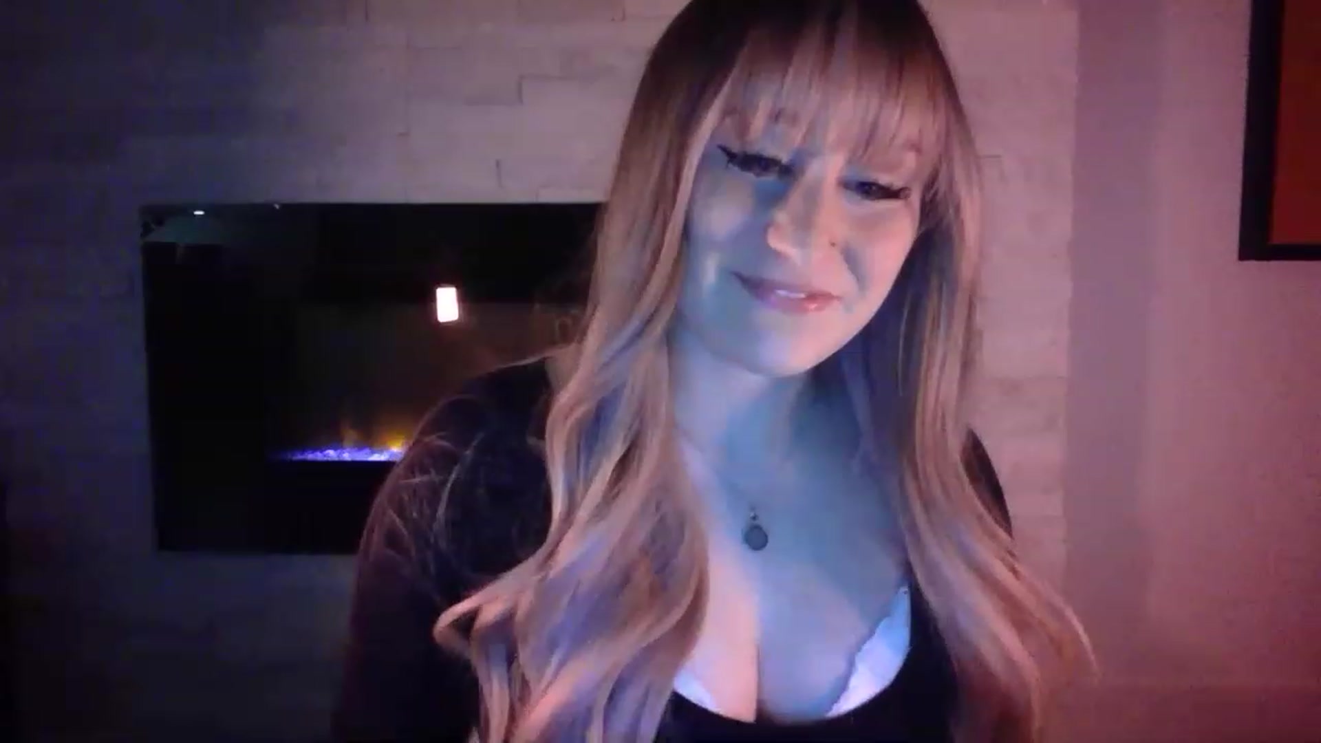 Gallery image thumbnail from pageminie's myfreecams stream on, 12/11/2022, 02:00 image 16 of 20