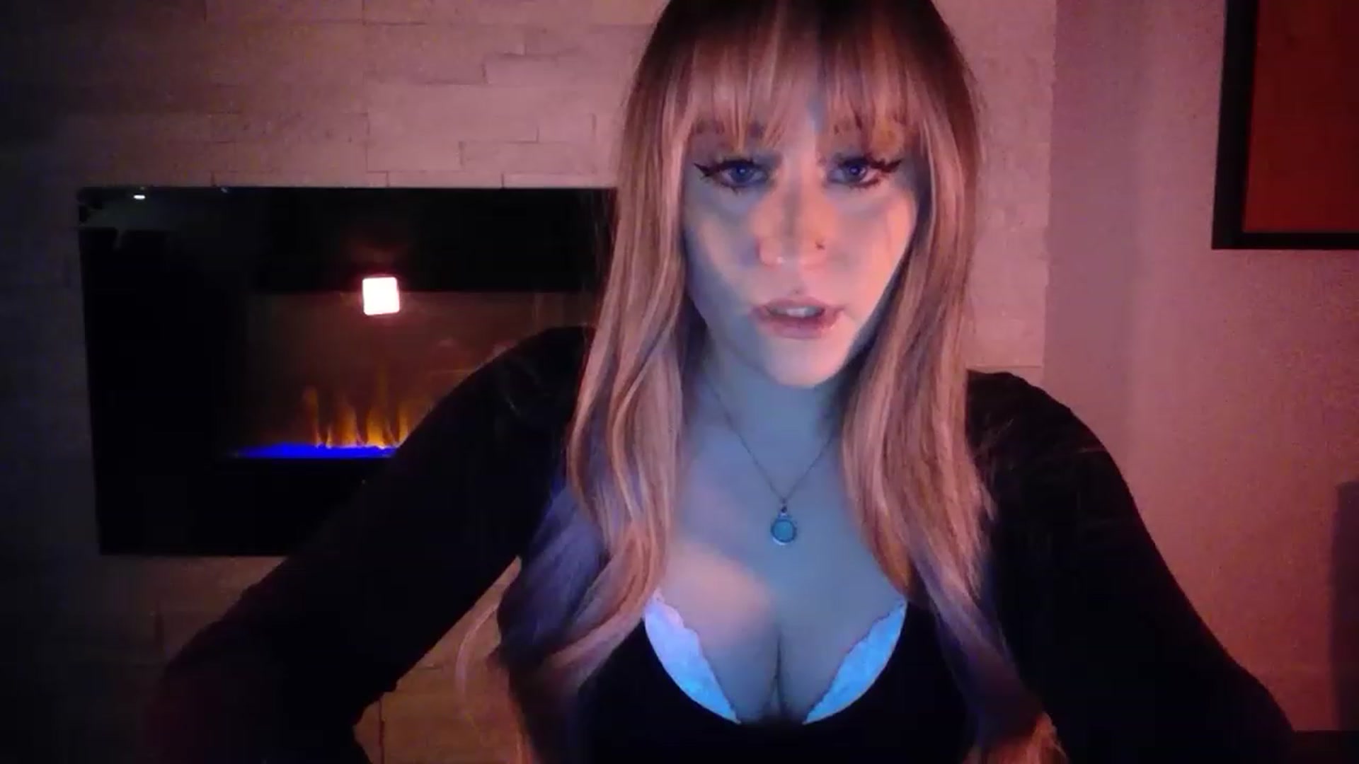Gallery image thumbnail from pageminie's myfreecams stream on, 12/11/2022, 03:14 image 19 of 20