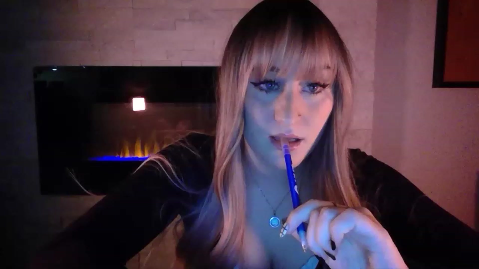 Gallery image thumbnail from pageminie's myfreecams stream on, 12/11/2022, 03:14 image 12 of 20