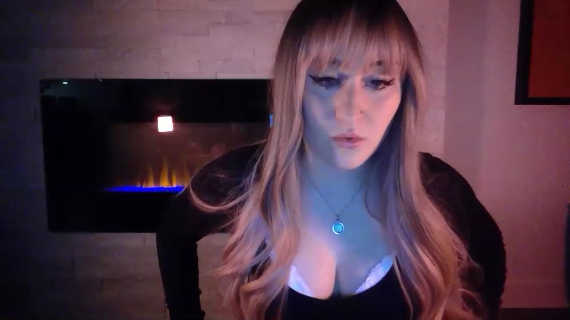 Gallery image thumbnail from pageminie's myfreecams stream on, 12/11/2022, 03:14 image 13 of 20