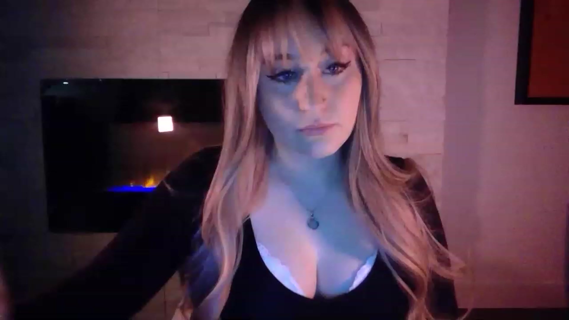 Gallery image thumbnail from pageminie's myfreecams stream on, 12/11/2022, 03:14 image 8 of 20