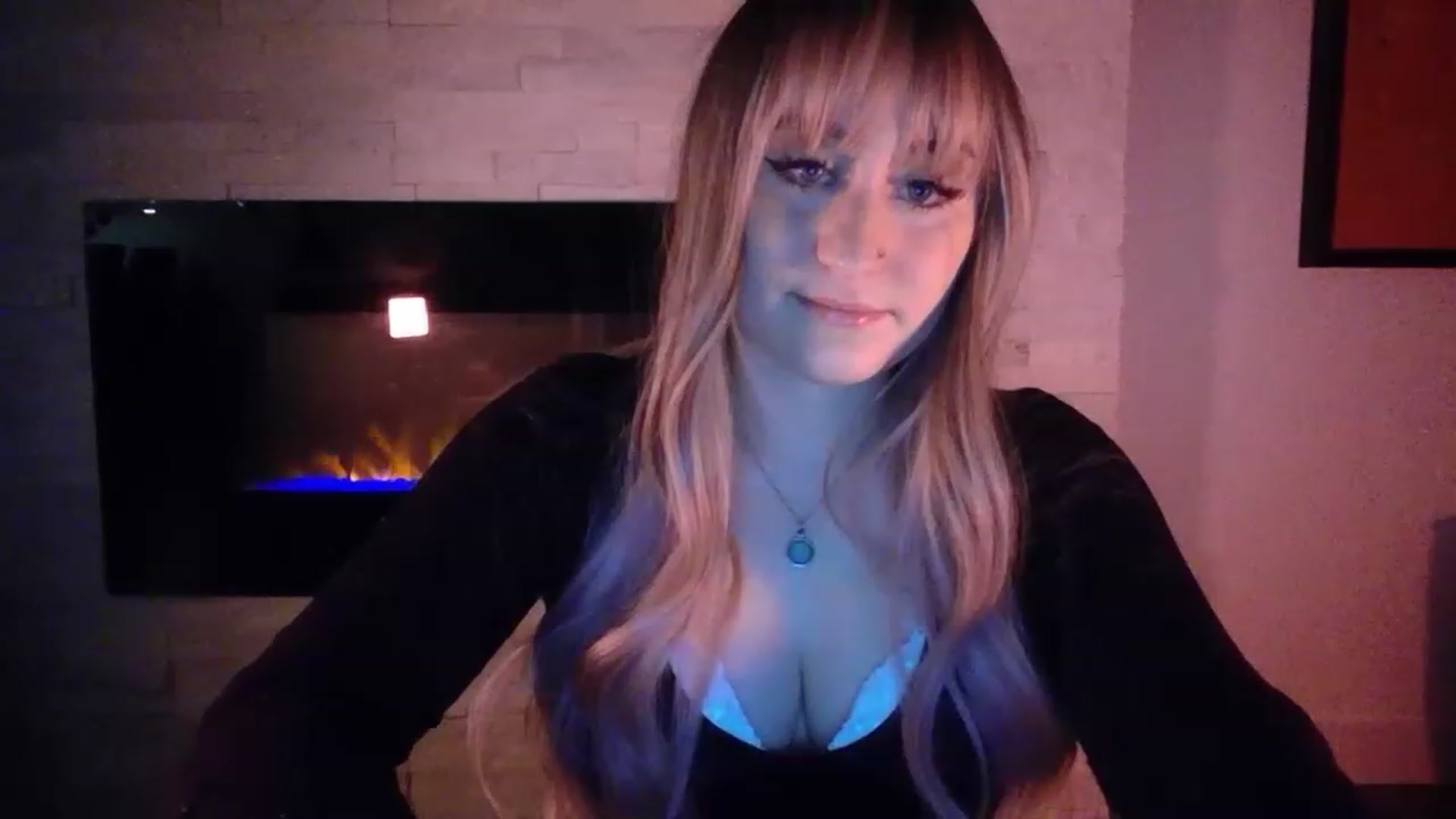 Gallery image thumbnail from pageminie's myfreecams stream on, 12/11/2022, 03:14 image 18 of 20