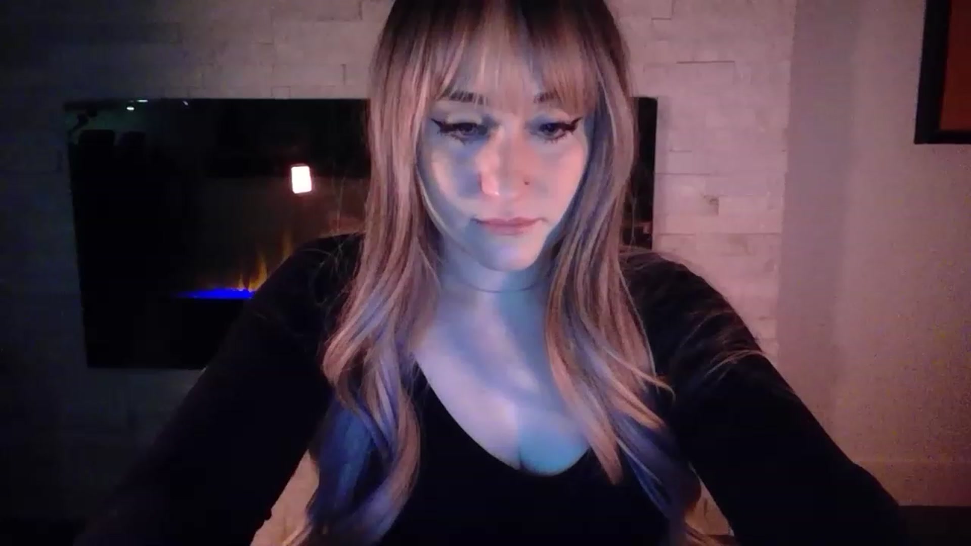 Gallery image thumbnail from pageminie's myfreecams stream on, 12/11/2022, 06:30 image 3 of 20