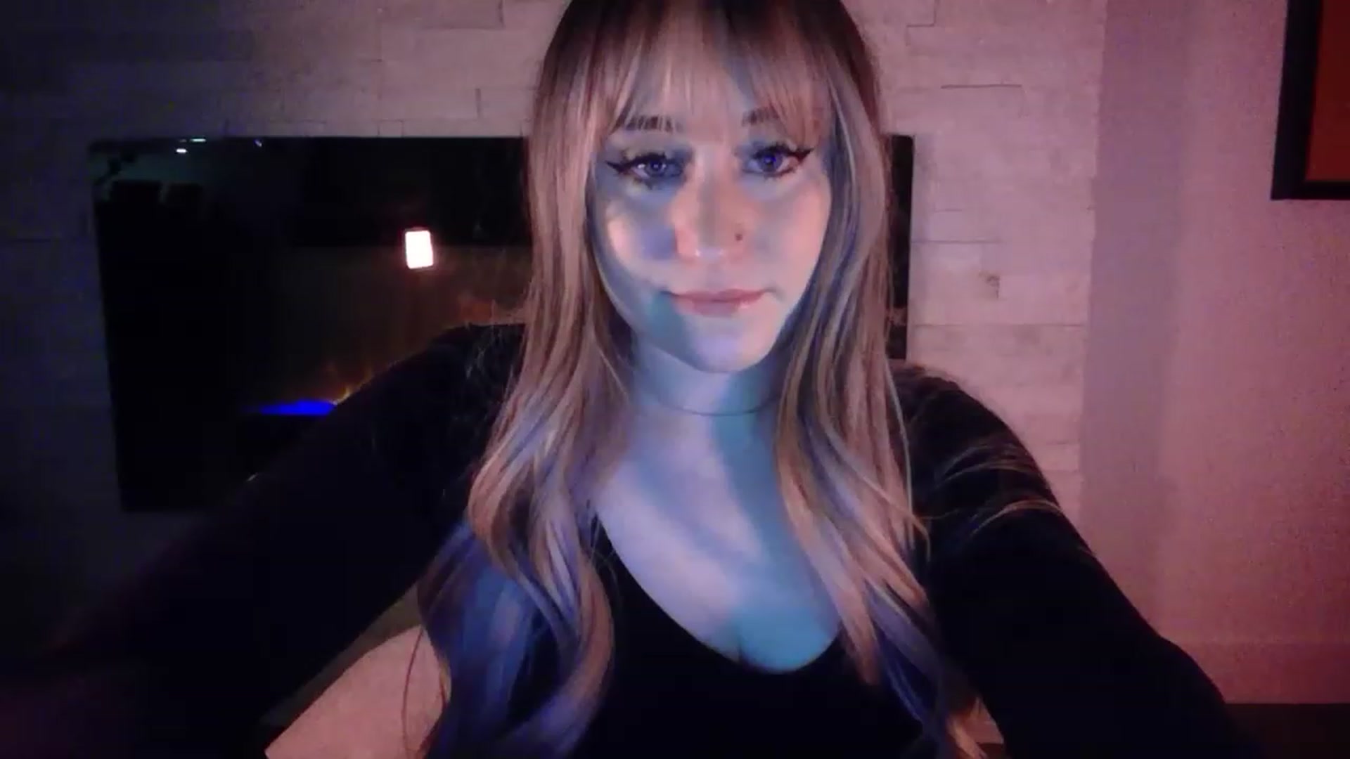 Gallery image thumbnail from pageminie's myfreecams stream on, 12/11/2022, 06:30 image 4 of 20