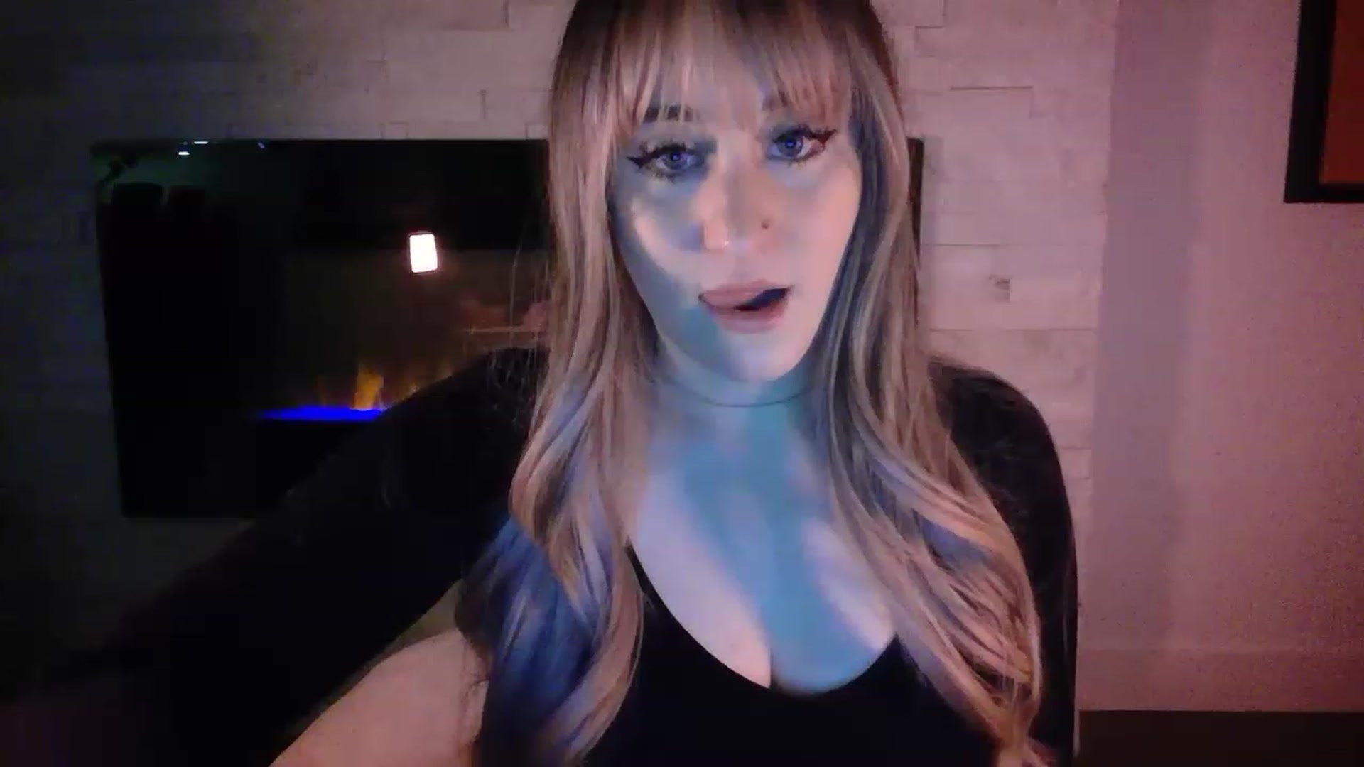 Gallery image thumbnail from pageminie's myfreecams stream on, 12/11/2022, 06:30 image 12 of 20