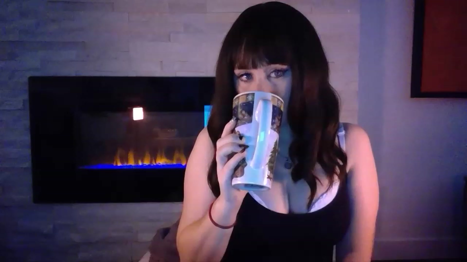 Gallery image thumbnail from pageminie's myfreecams stream on, 12/11/2022, 17:25 image 11 of 20