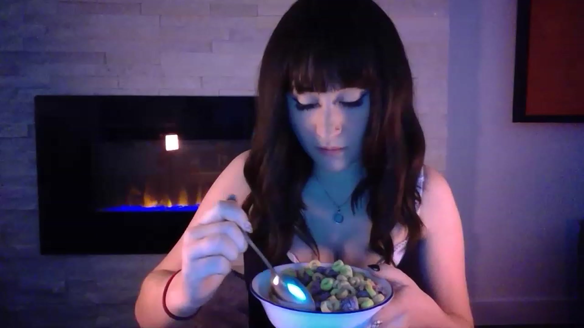 Gallery image thumbnail from pageminie's myfreecams stream on, 12/11/2022, 17:25 image 5 of 20