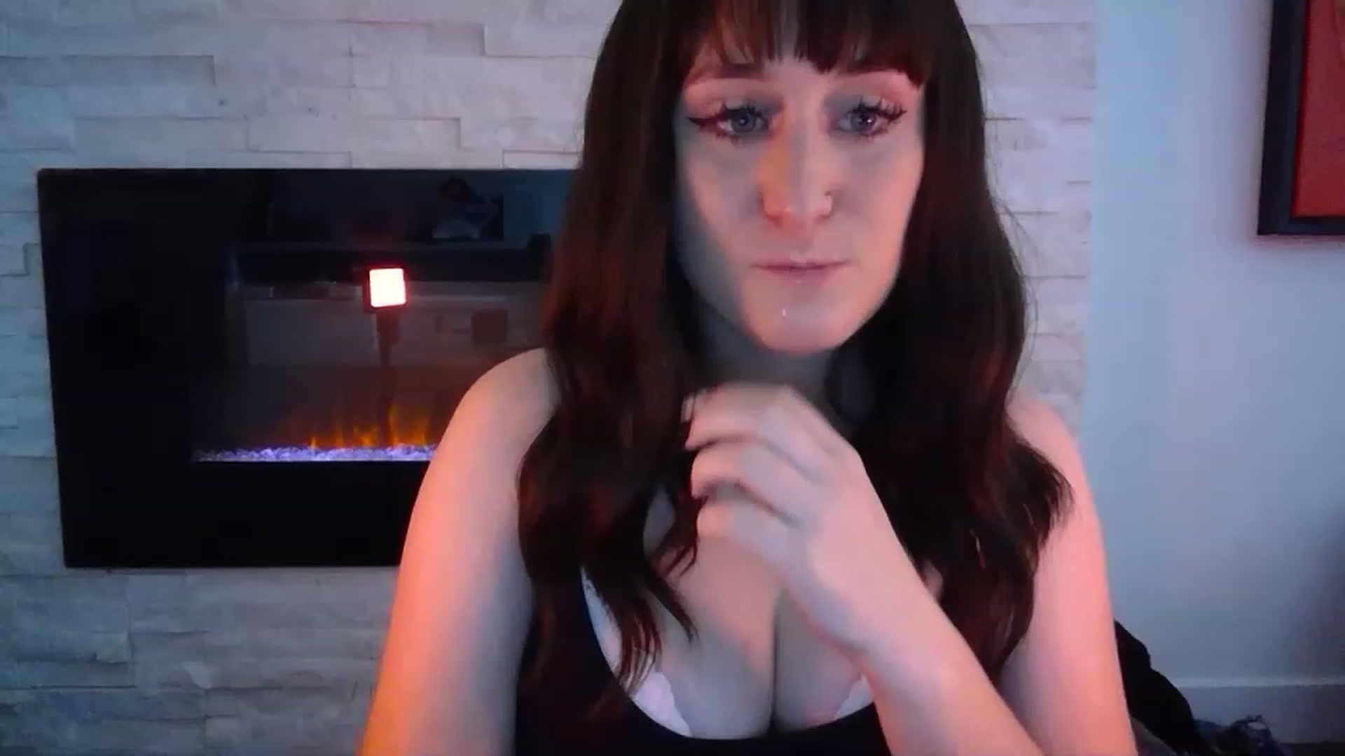 Gallery image thumbnail from pageminie's myfreecams stream on, 12/11/2022, 20:20 image 7 of 20