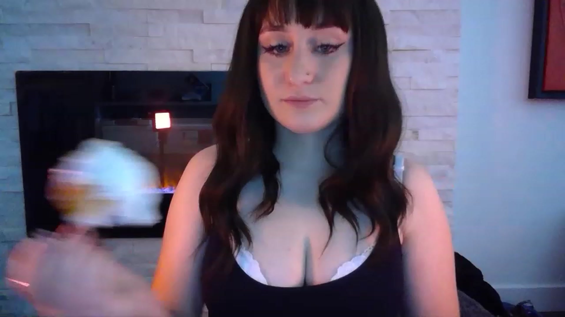 Gallery image thumbnail from pageminie's myfreecams stream on, 12/11/2022, 20:20 image 6 of 20