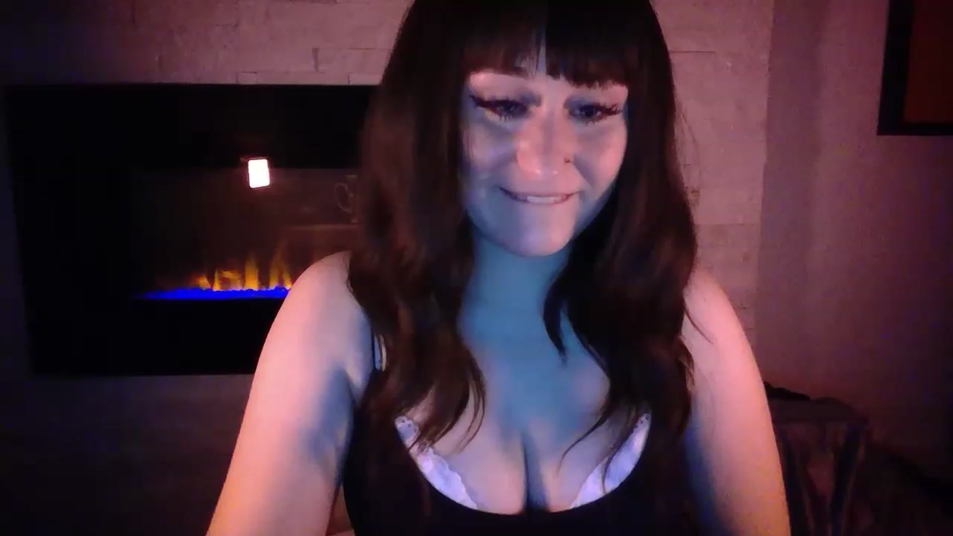 Gallery image thumbnail from pageminie's myfreecams stream on, 12/12/2022, 01:34 image 2 of 20
