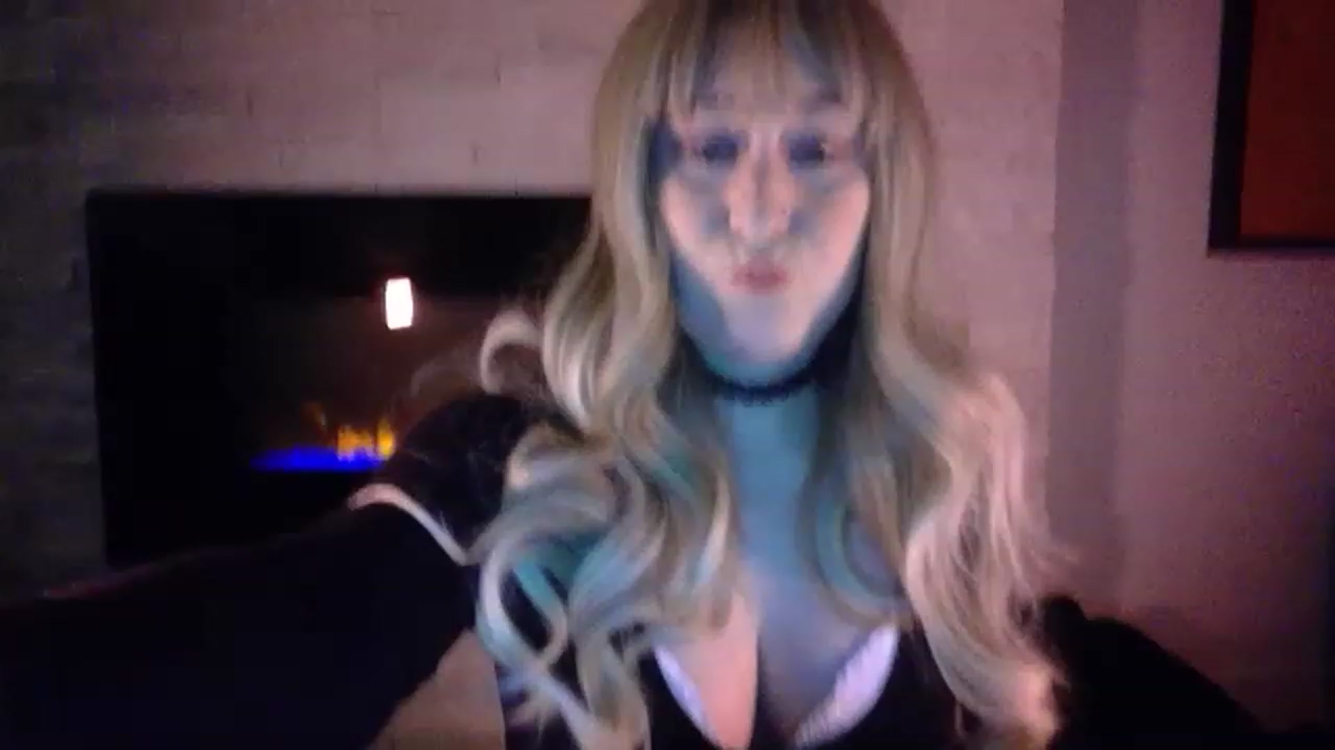 Gallery image thumbnail from pageminie's myfreecams stream on, 12/13/2022, 01:16 image 1 of 20