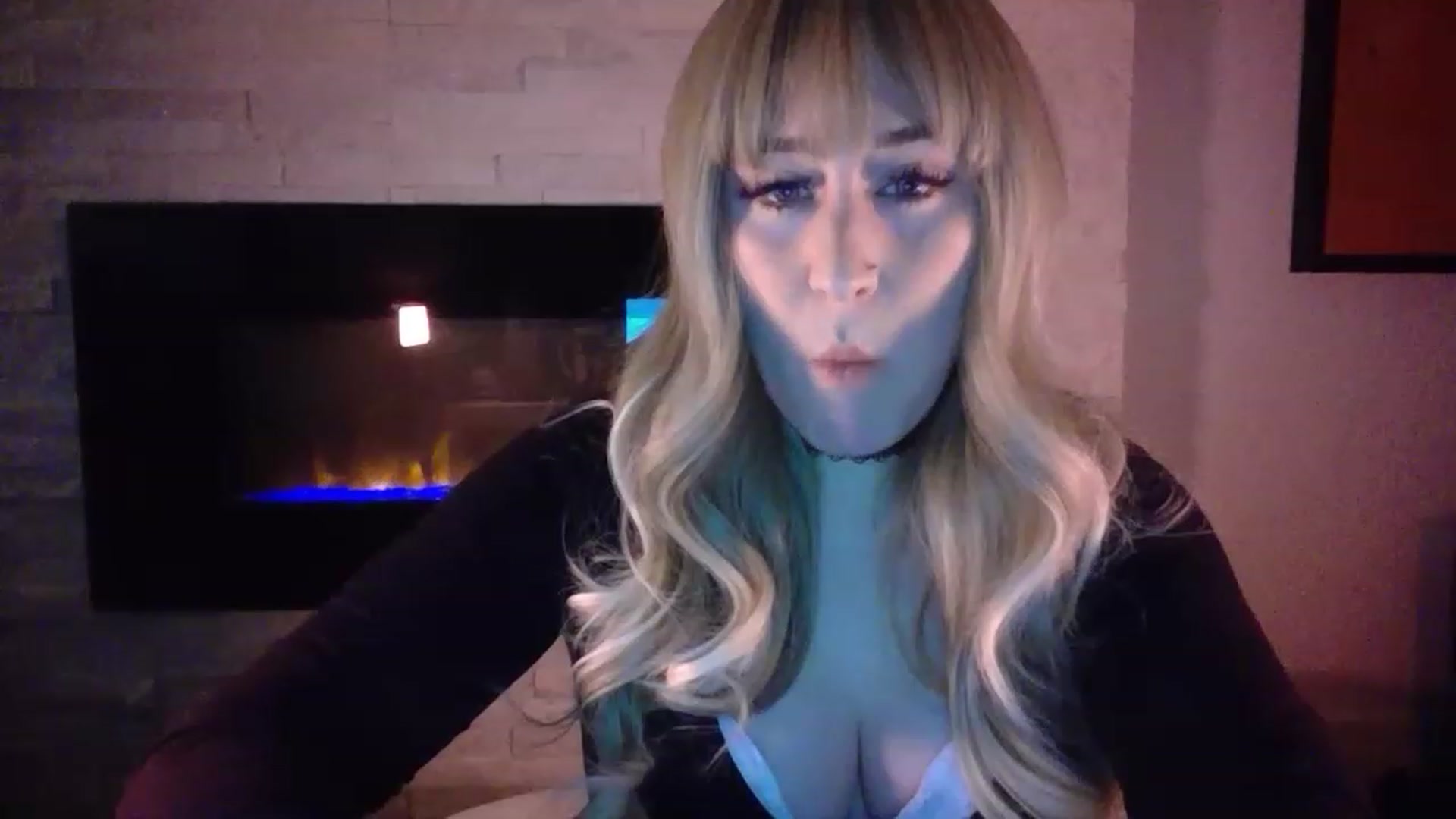 Gallery image thumbnail from pageminie's myfreecams stream on, 12/13/2022, 01:16 image 19 of 20