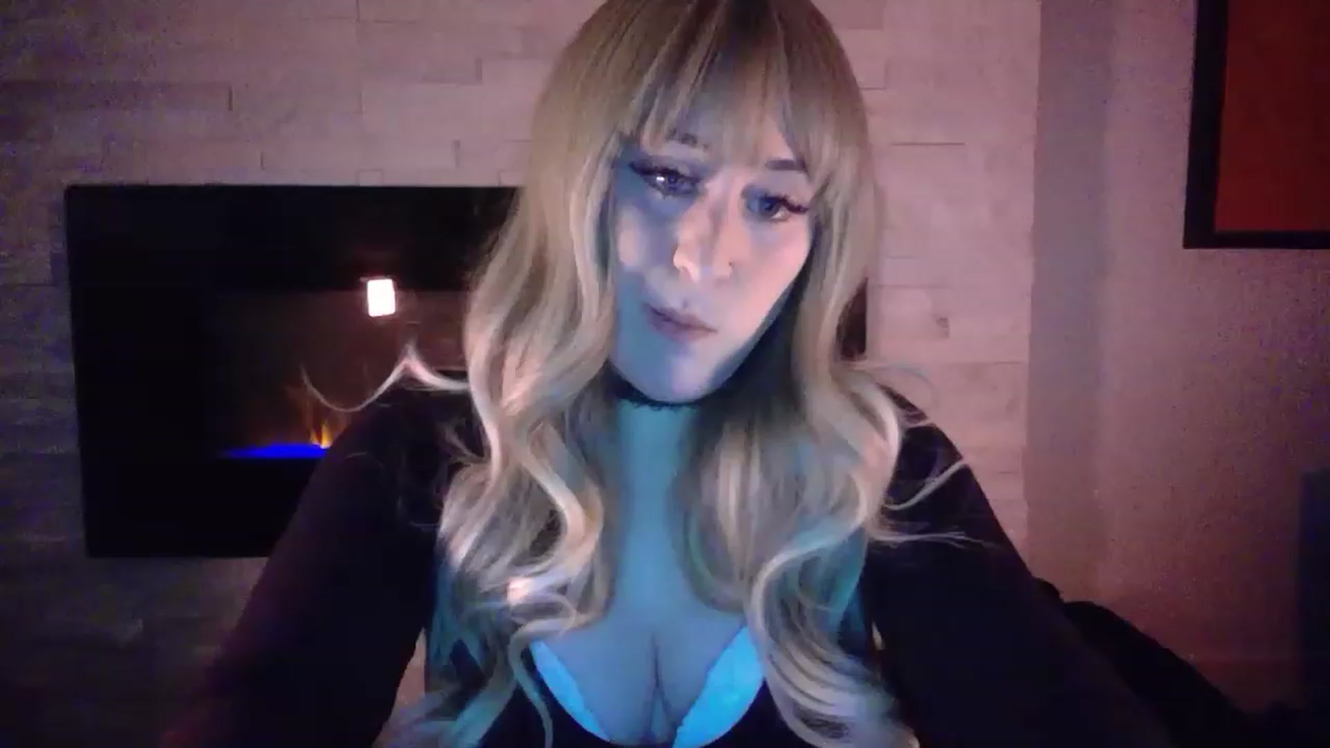 Gallery image thumbnail from pageminie's myfreecams stream on, 12/13/2022, 01:16 image 12 of 20