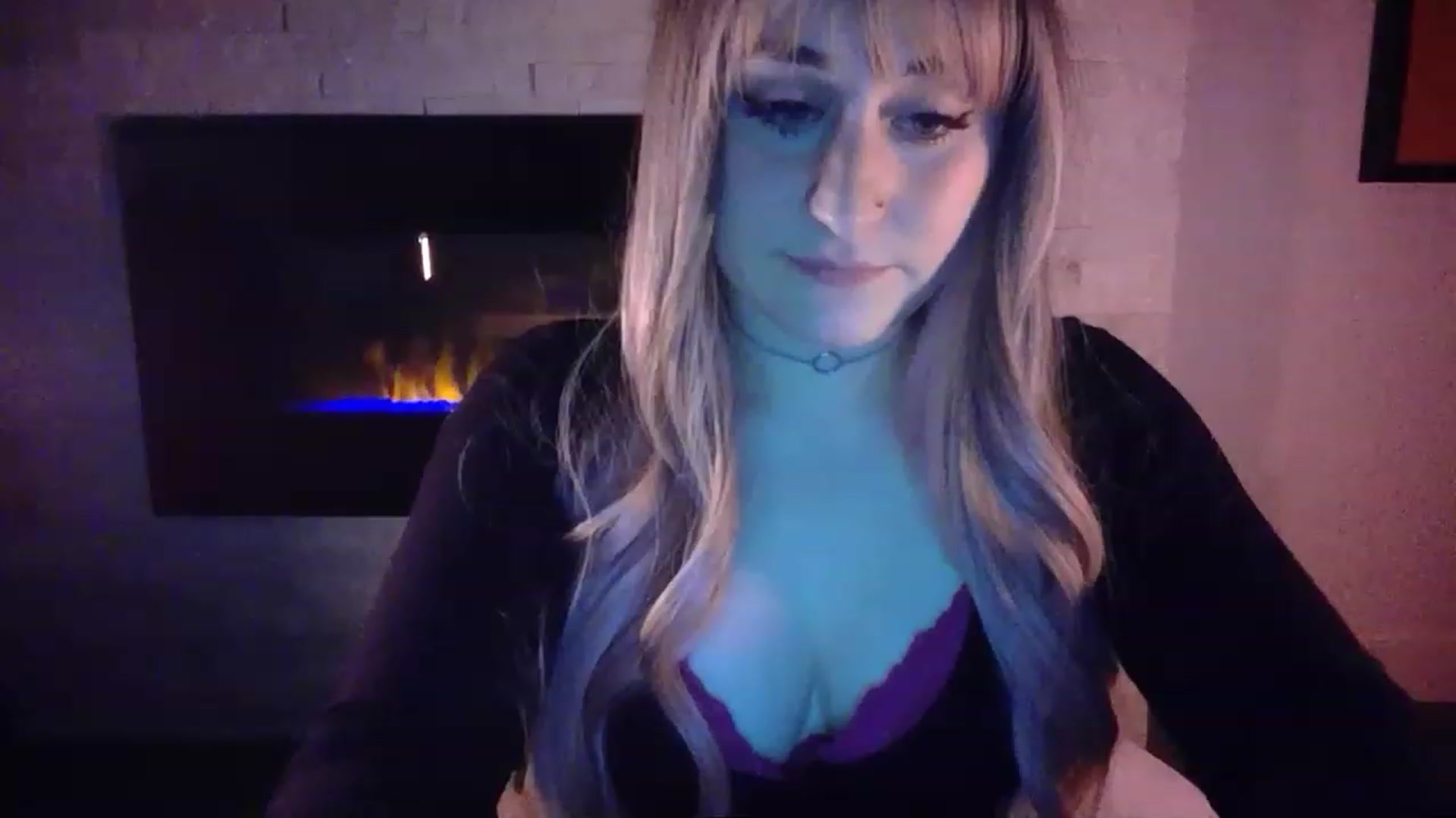 Gallery image thumbnail from pageminie's myfreecams stream on, 12/16/2022, 04:51 image 7 of 20