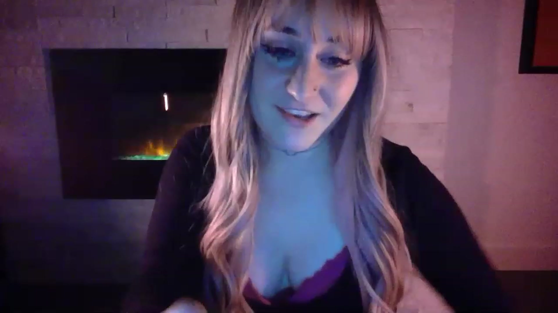 Gallery image thumbnail from pageminie's myfreecams stream on, 12/16/2022, 04:51 image 11 of 20