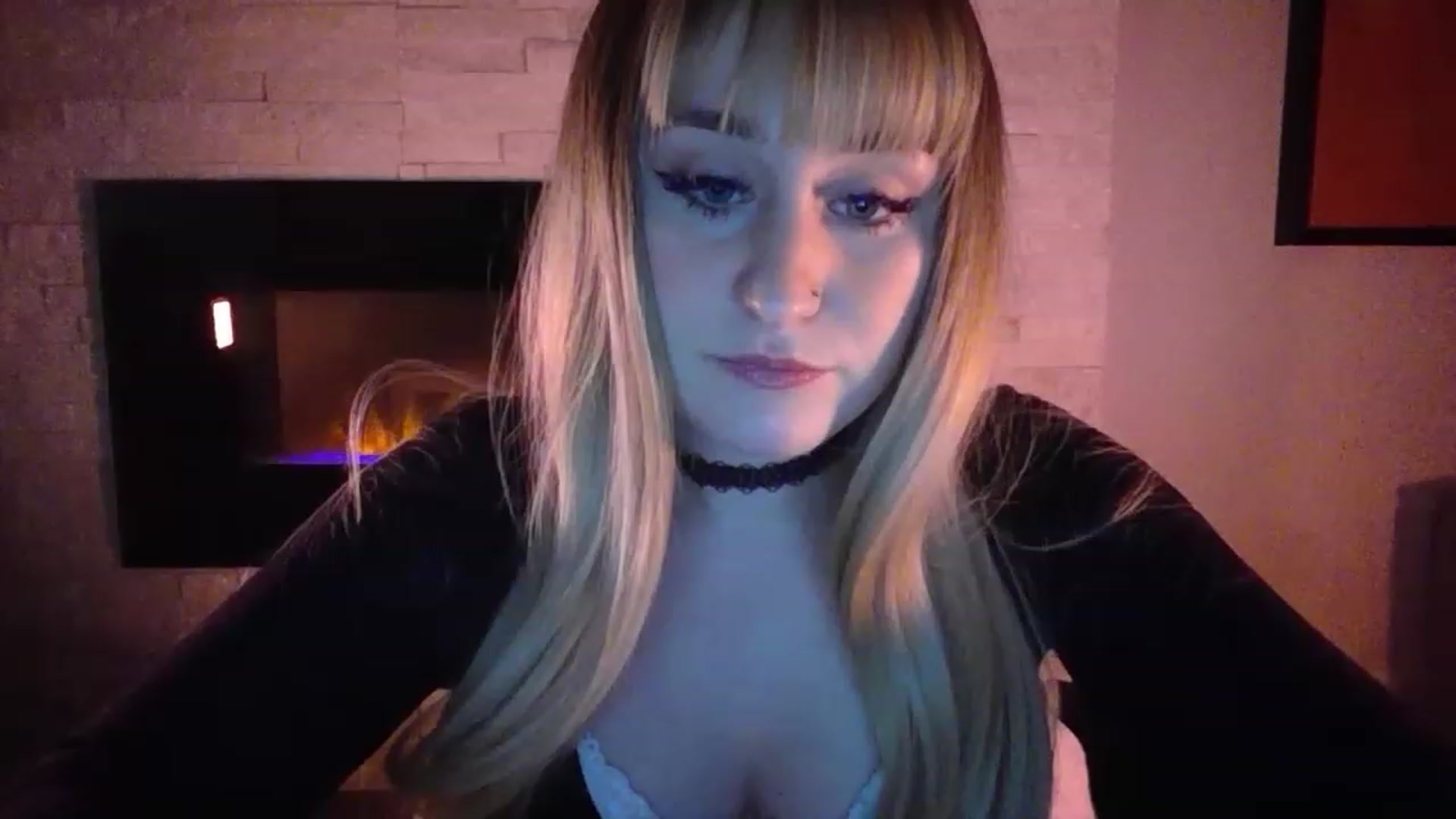 Gallery image thumbnail from pageminie's myfreecams stream on, 12/21/2022, 01:23 image 16 of 20