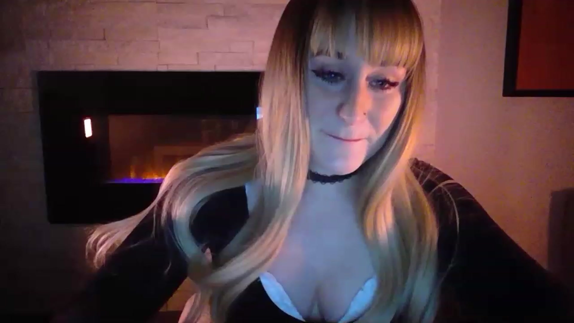 Gallery image thumbnail from pageminie's myfreecams stream on, 12/21/2022, 01:23 image 11 of 20