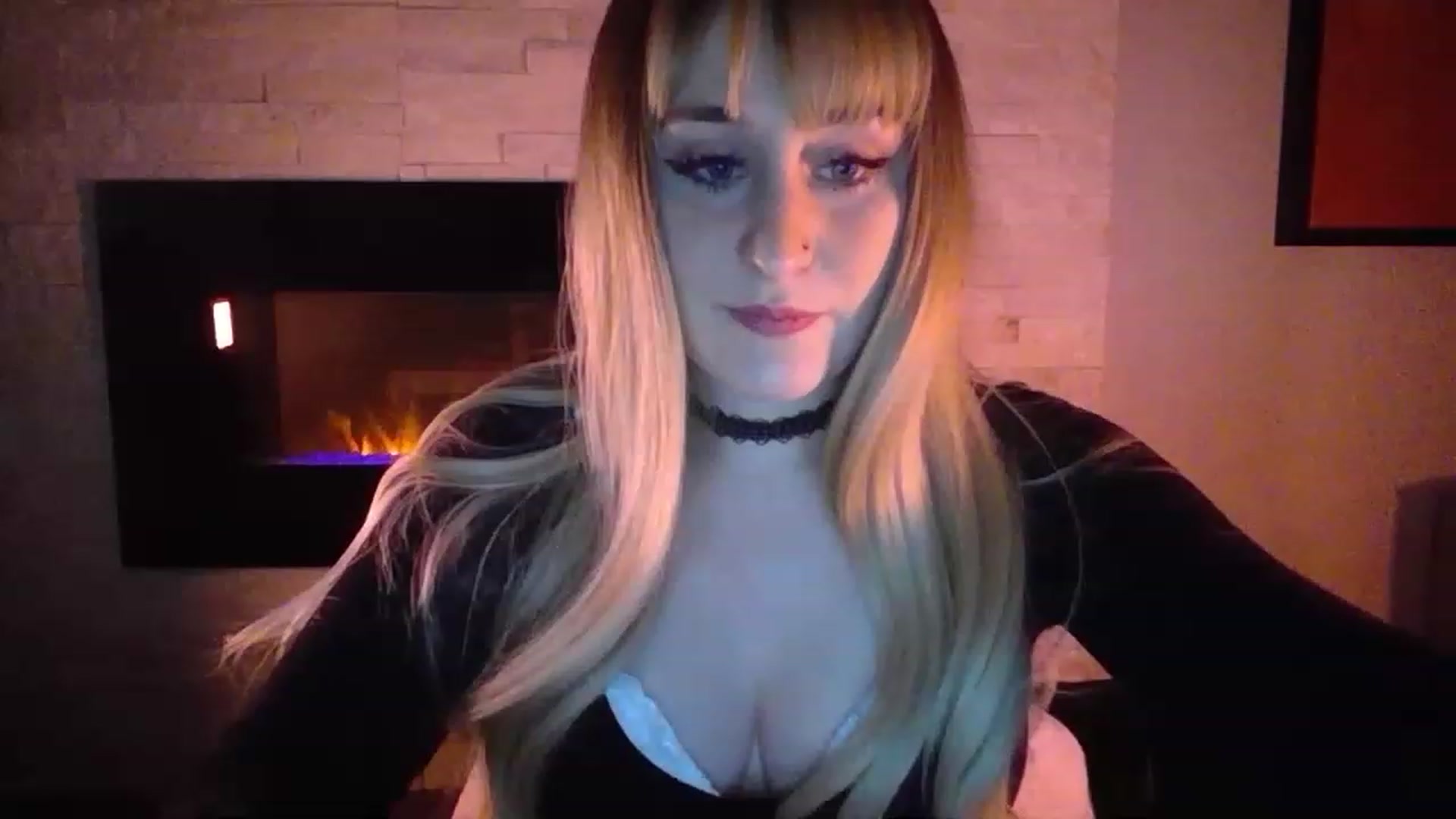 Gallery image thumbnail from pageminie's myfreecams stream on, 12/21/2022, 01:23 image 12 of 20