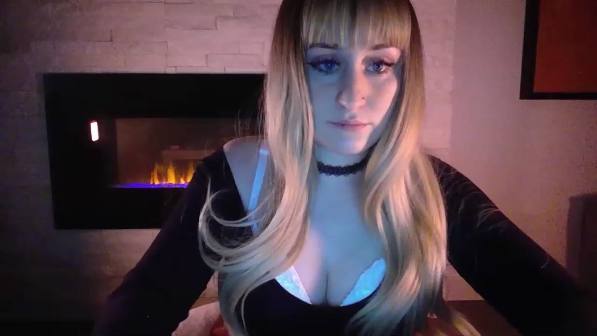 Gallery image thumbnail from pageminie's myfreecams stream on, 12/21/2022, 03:03 image 15 of 20