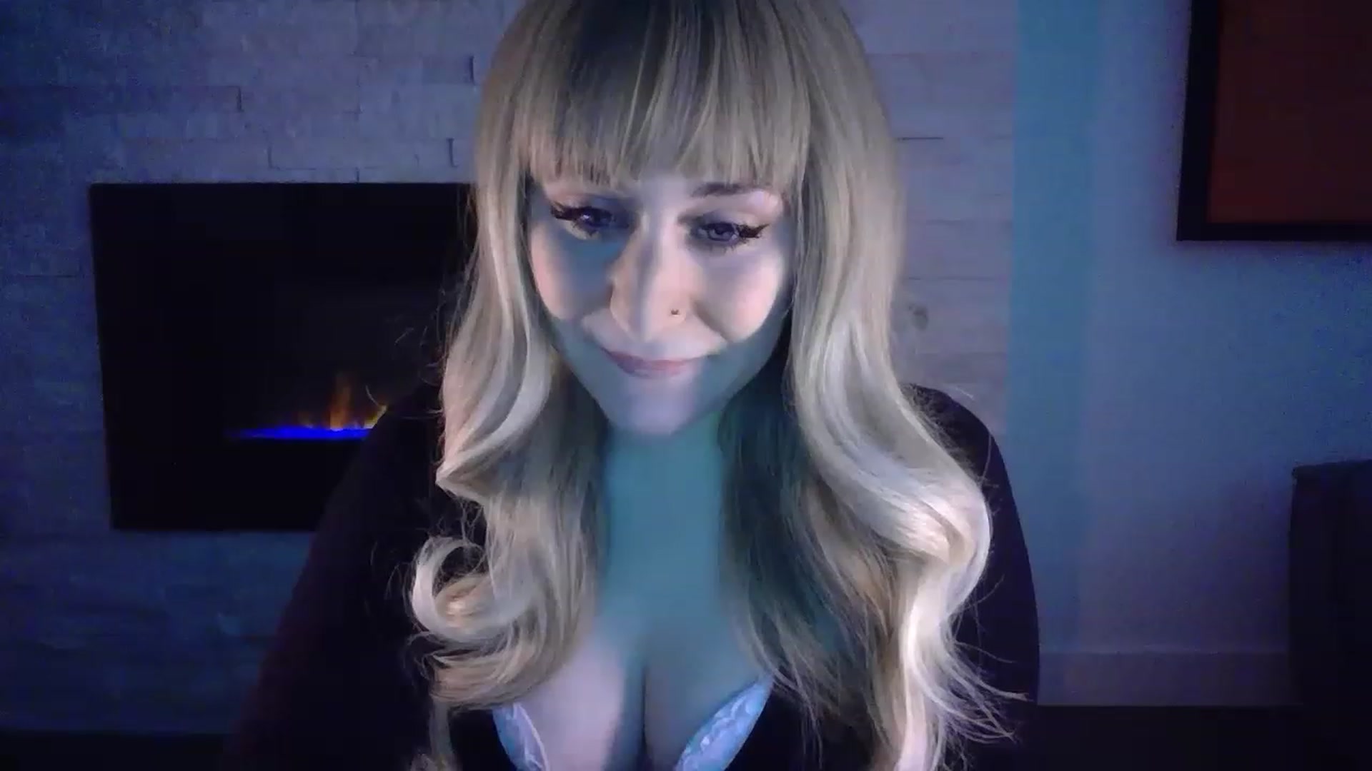 Gallery image thumbnail from pageminie's myfreecams stream on, 01/17/2023, 18:42 image 4 of 20
