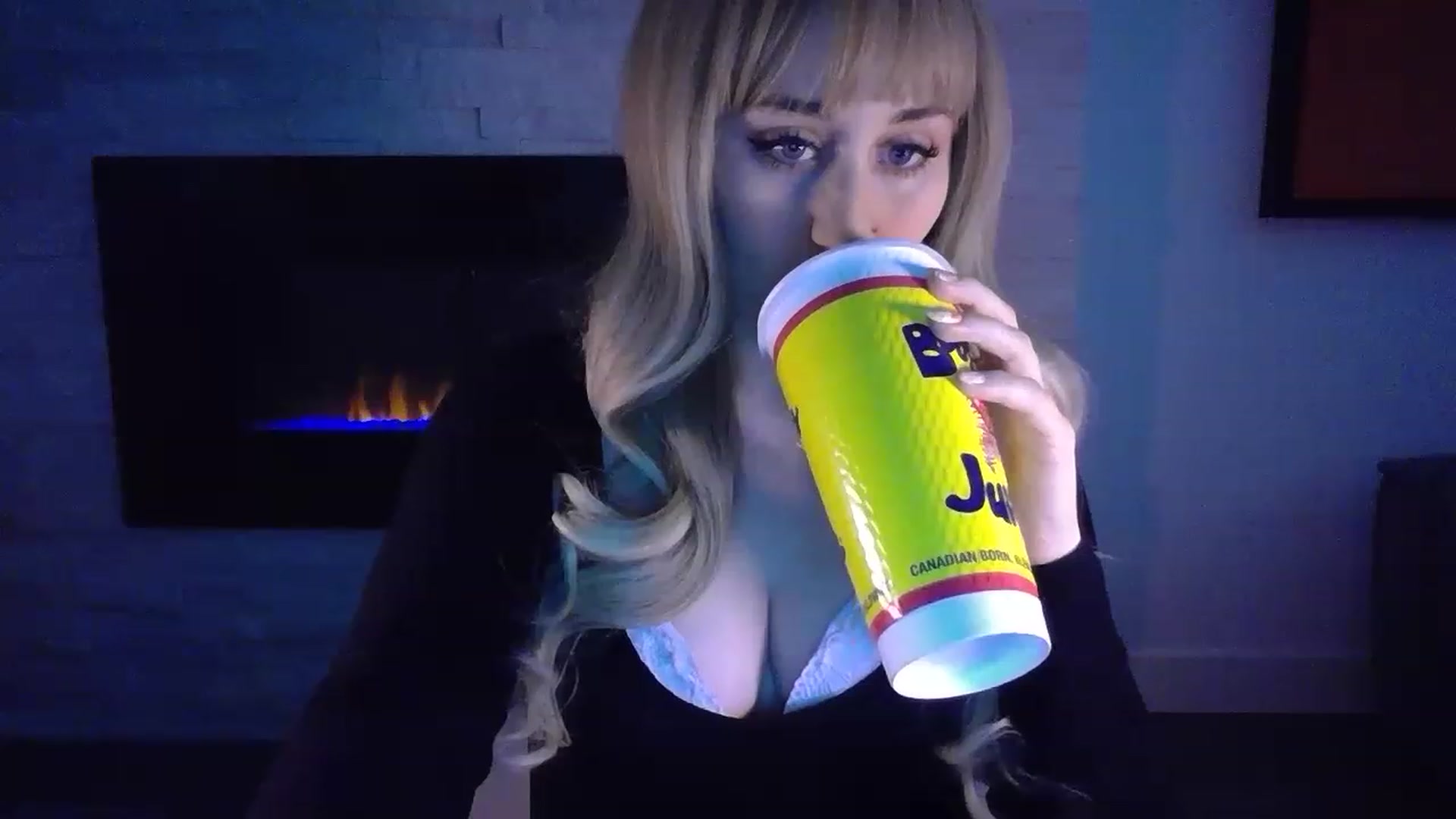 Gallery image thumbnail from pageminie's myfreecams stream on, 01/17/2023, 18:42 image 13 of 20