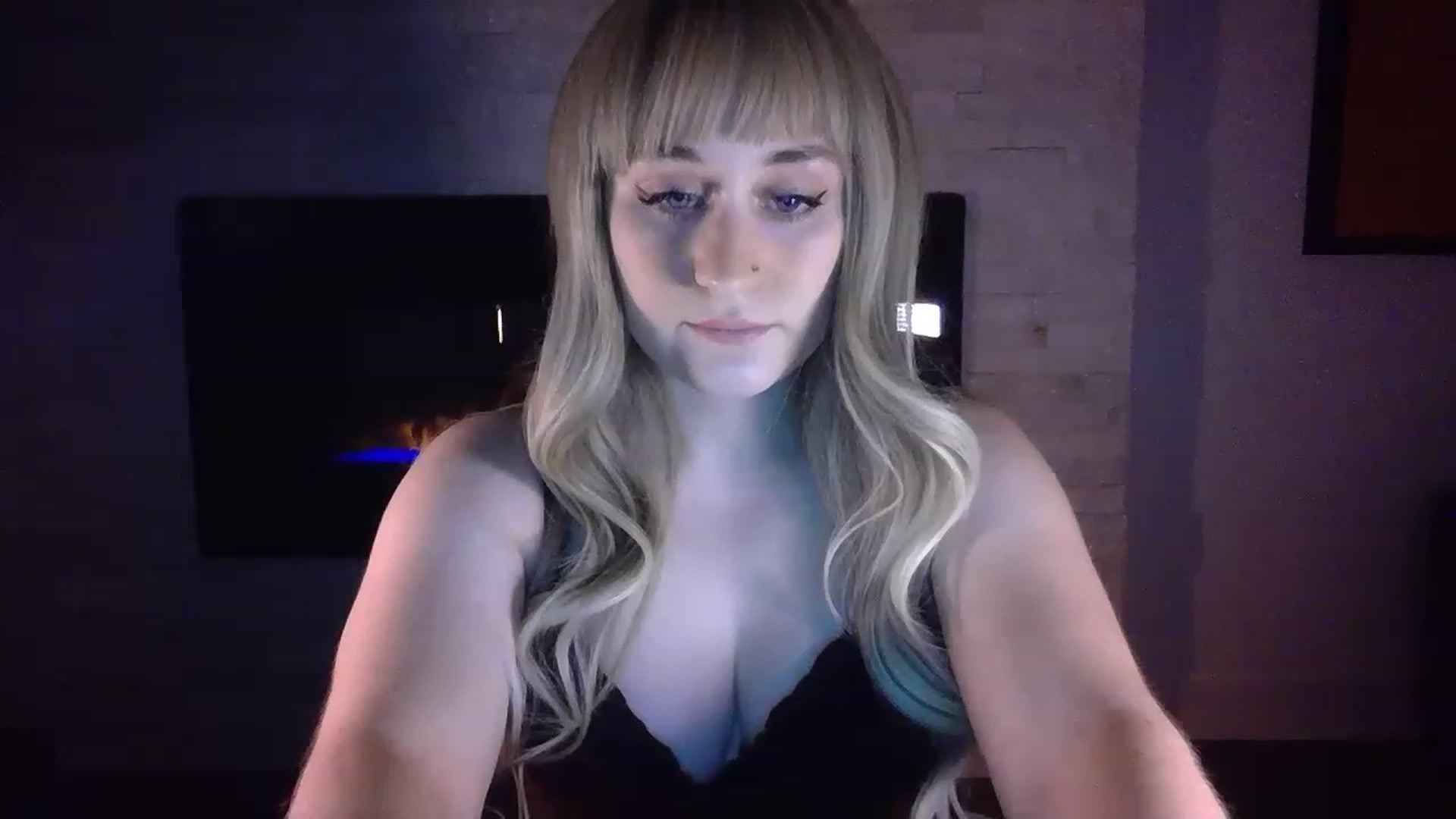 Gallery image thumbnail from pageminie's myfreecams stream on, 01/31/2023, 01:49 image 14 of 20