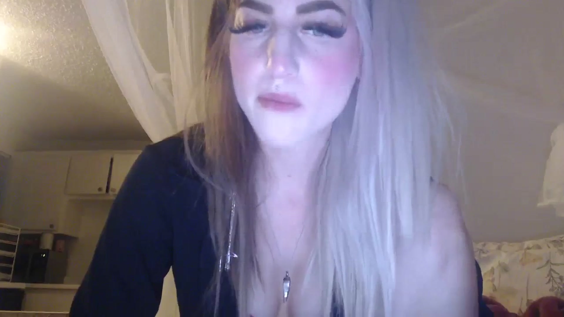 Gallery image thumbnail from paloma_grey's myfreecams stream on, 09/19/2023, 10:41 image 15 of 20