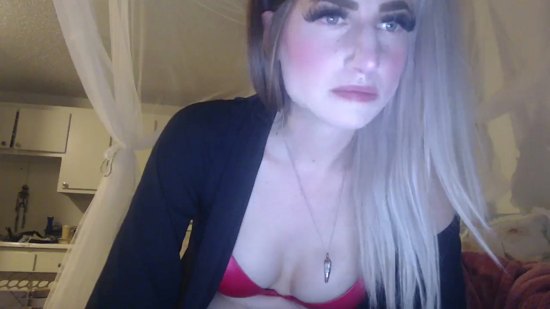 Gallery image thumbnail from paloma_grey's myfreecams stream on, 09/19/2023, 10:41 image 10 of 20