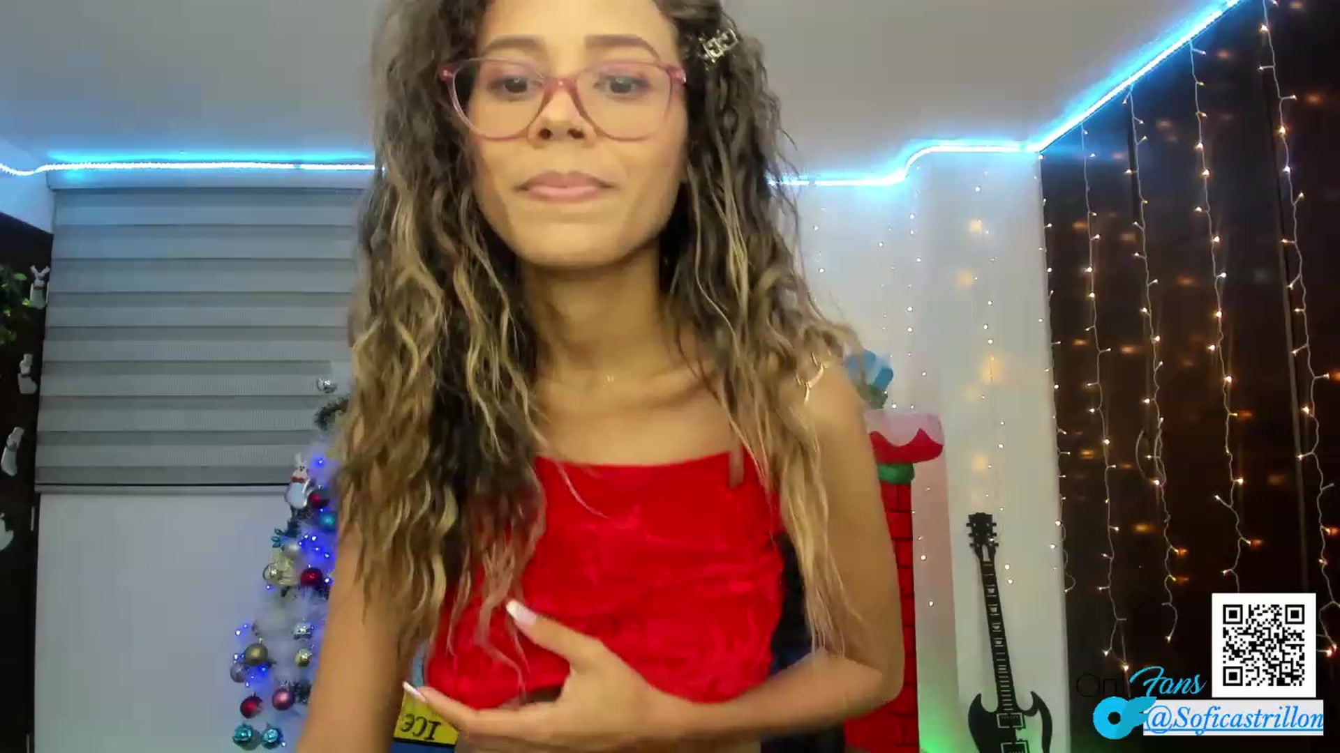 Gallery image thumbnail from pamela_land's myfreecams stream on, 12/05/2022, 05:43 image 18 of 20