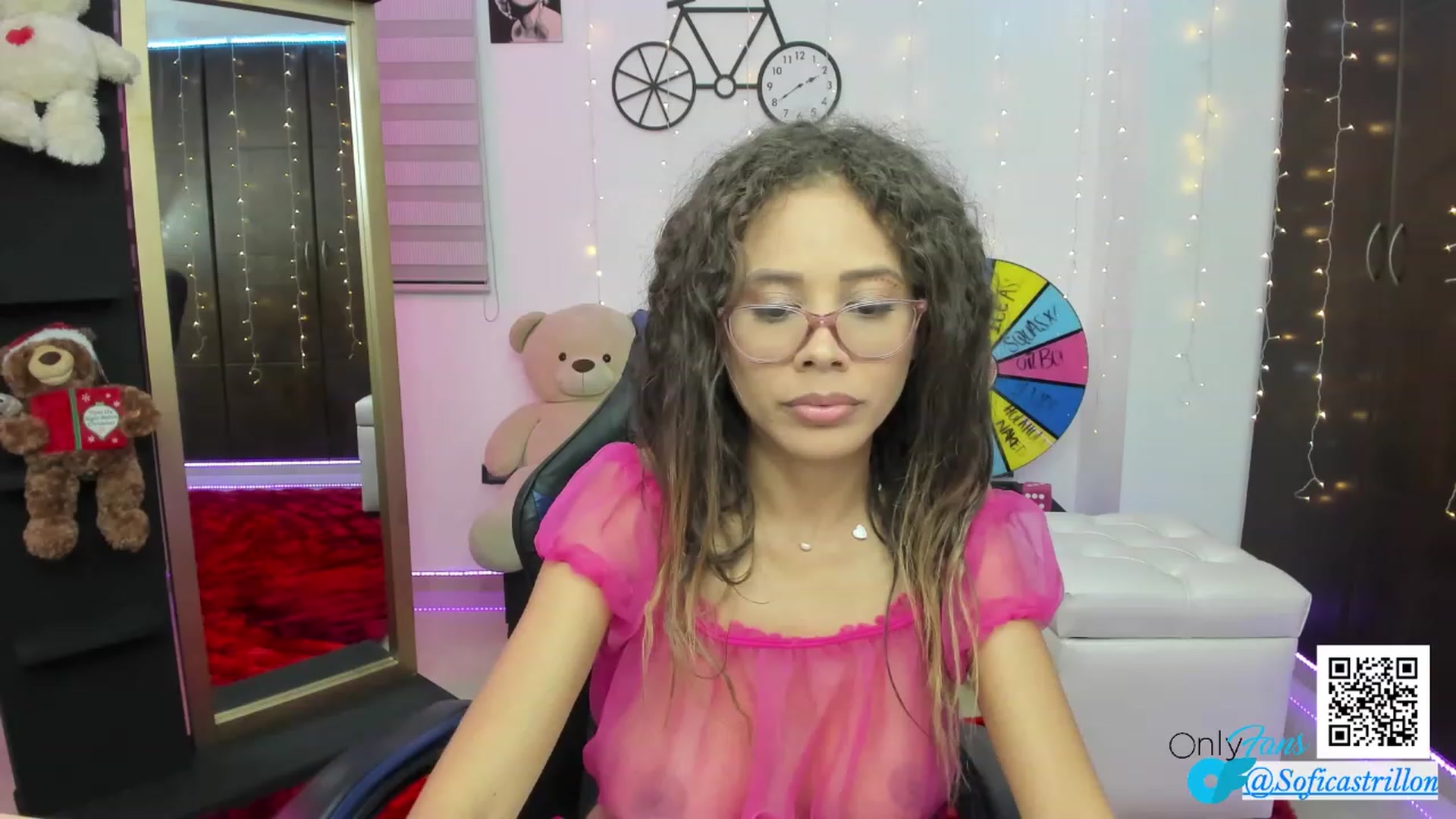 Gallery image thumbnail from pamela_land's myfreecams stream on, 01/12/2023, 06:13 image 19 of 20