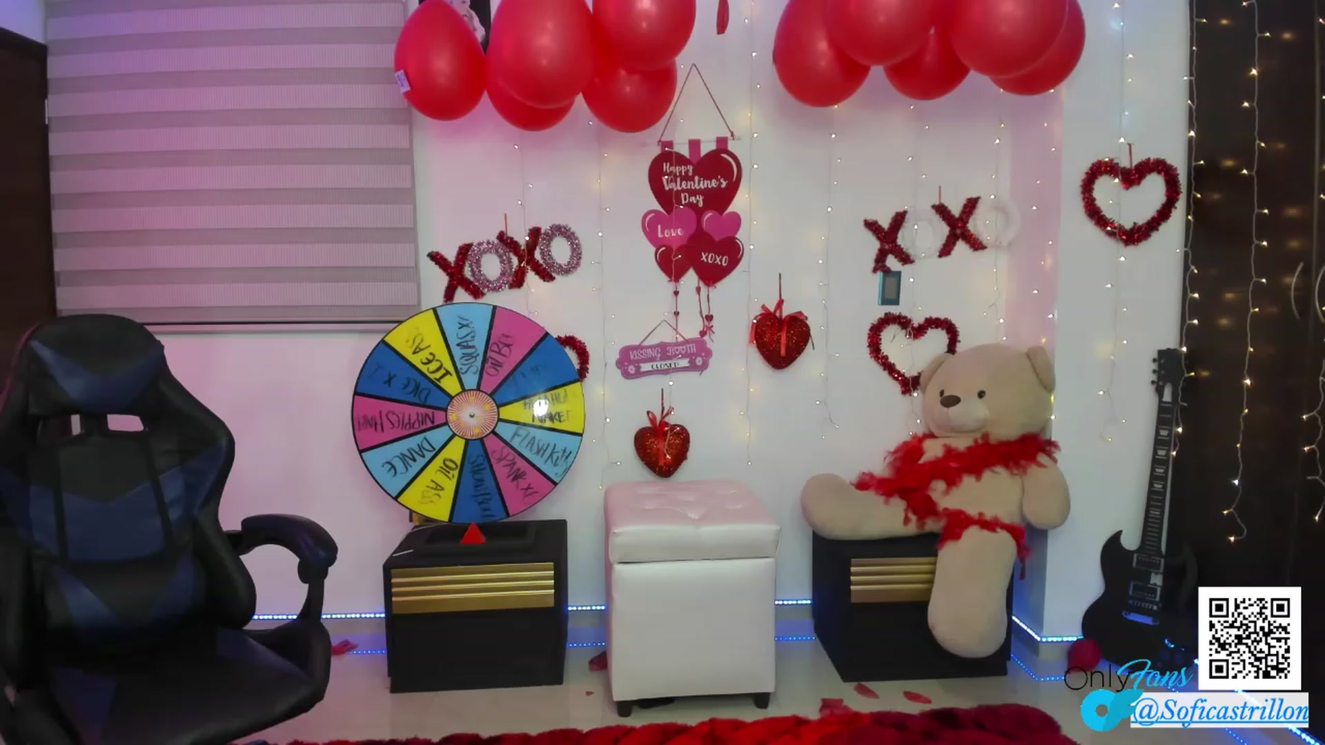 Gallery image thumbnail from pamela_land's myfreecams stream on, 02/24/2023, 04:16 image 11 of 20
