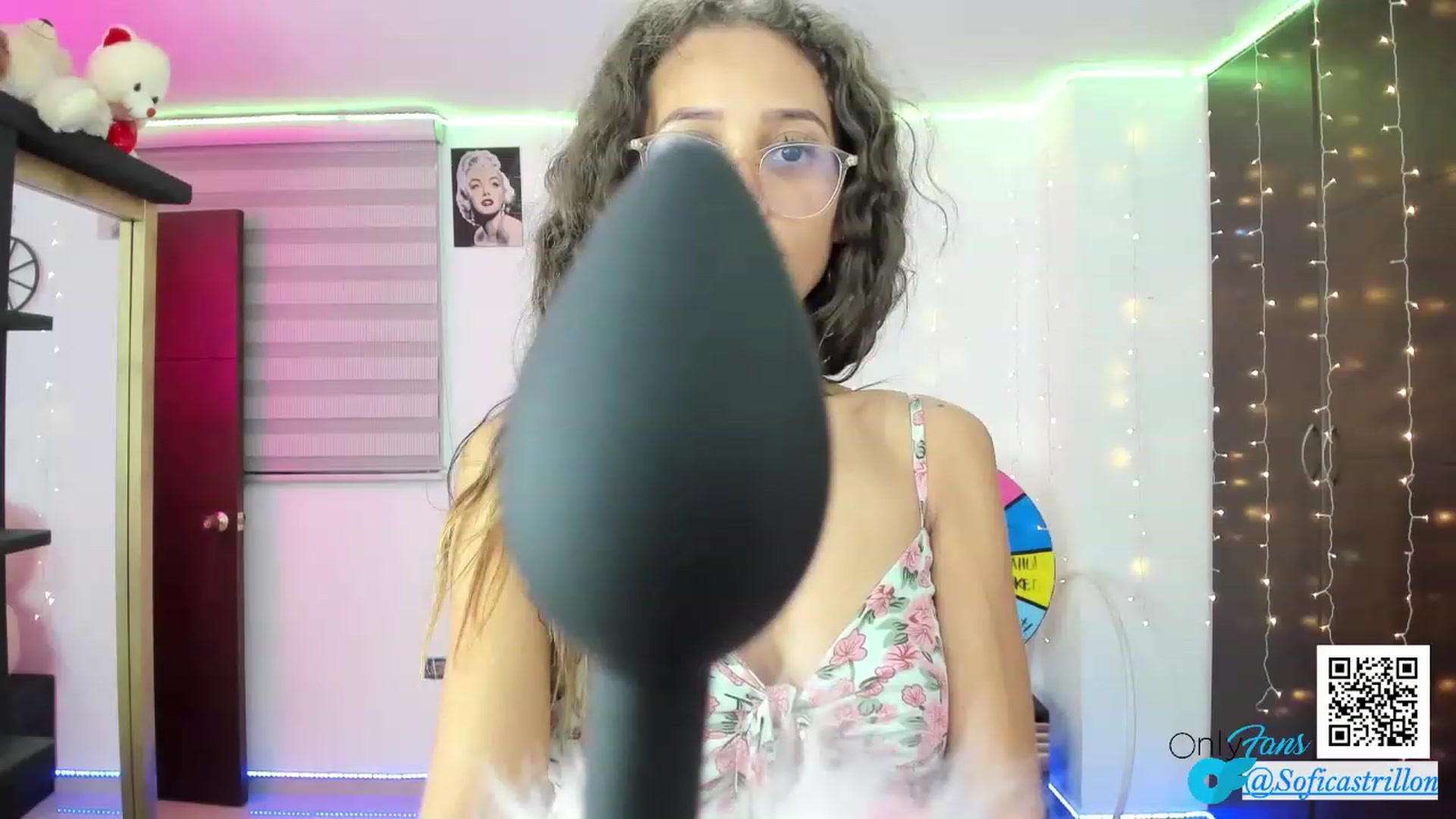 Gallery image thumbnail from pamela_land's myfreecams stream on, 07/27/2023, 04:36 image 17 of 20
