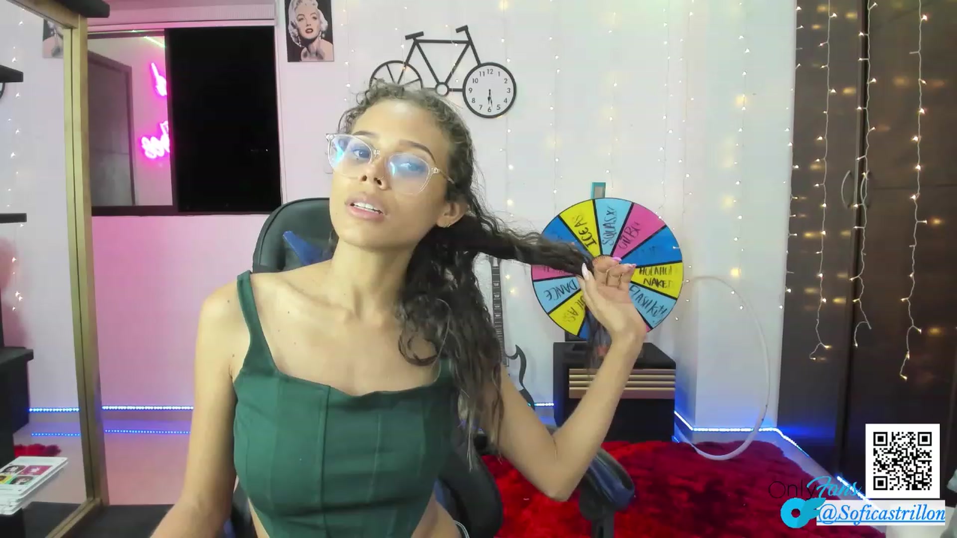 Gallery image thumbnail from pamela_land's myfreecams stream on, 07/28/2023, 06:51 image 1 of 20