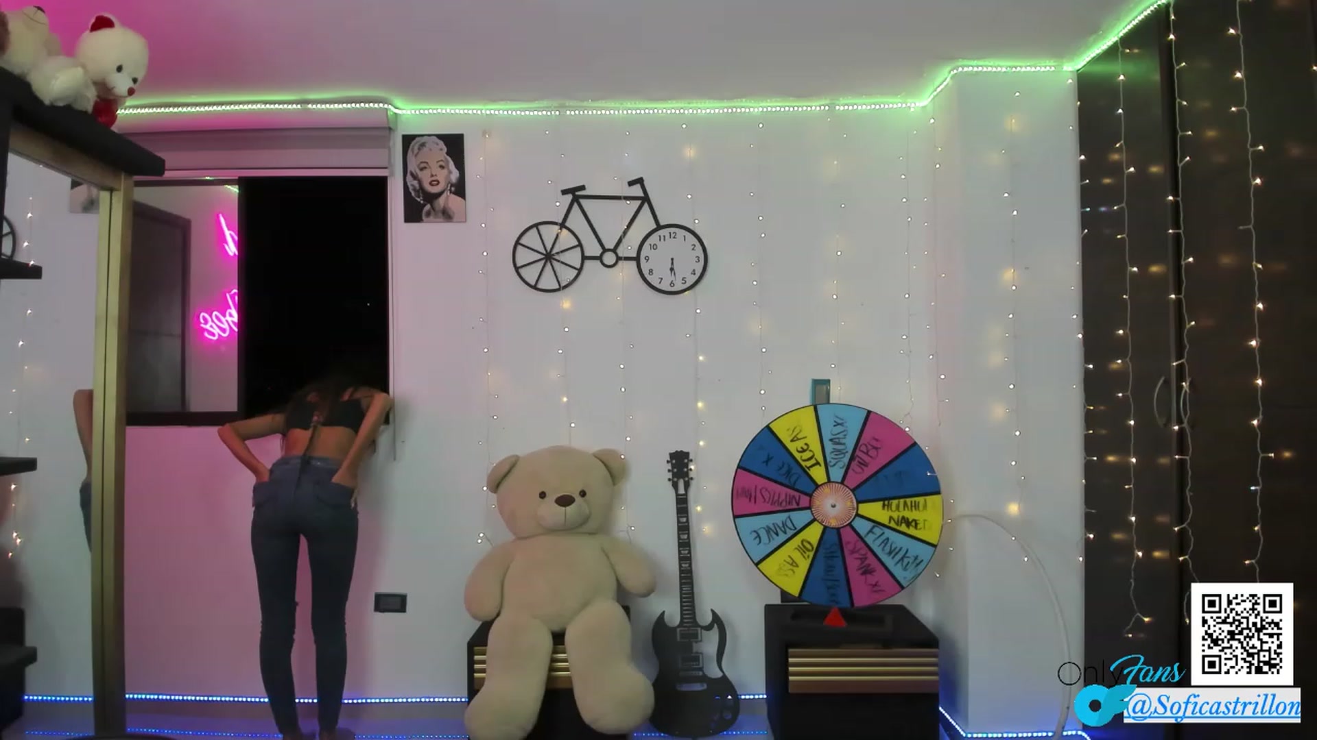 Gallery image thumbnail from pamela_land's myfreecams stream on, 07/28/2023, 06:51 image 12 of 20