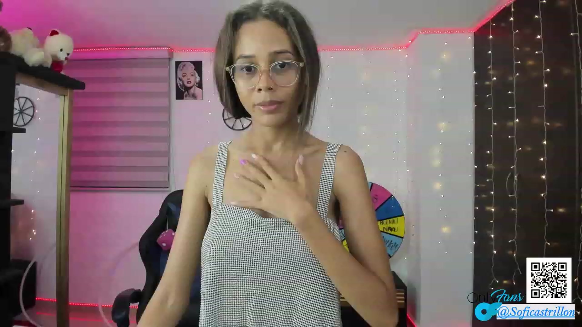 Gallery image thumbnail from pamela_land's myfreecams stream on, 08/03/2023, 05:23 image 5 of 20
