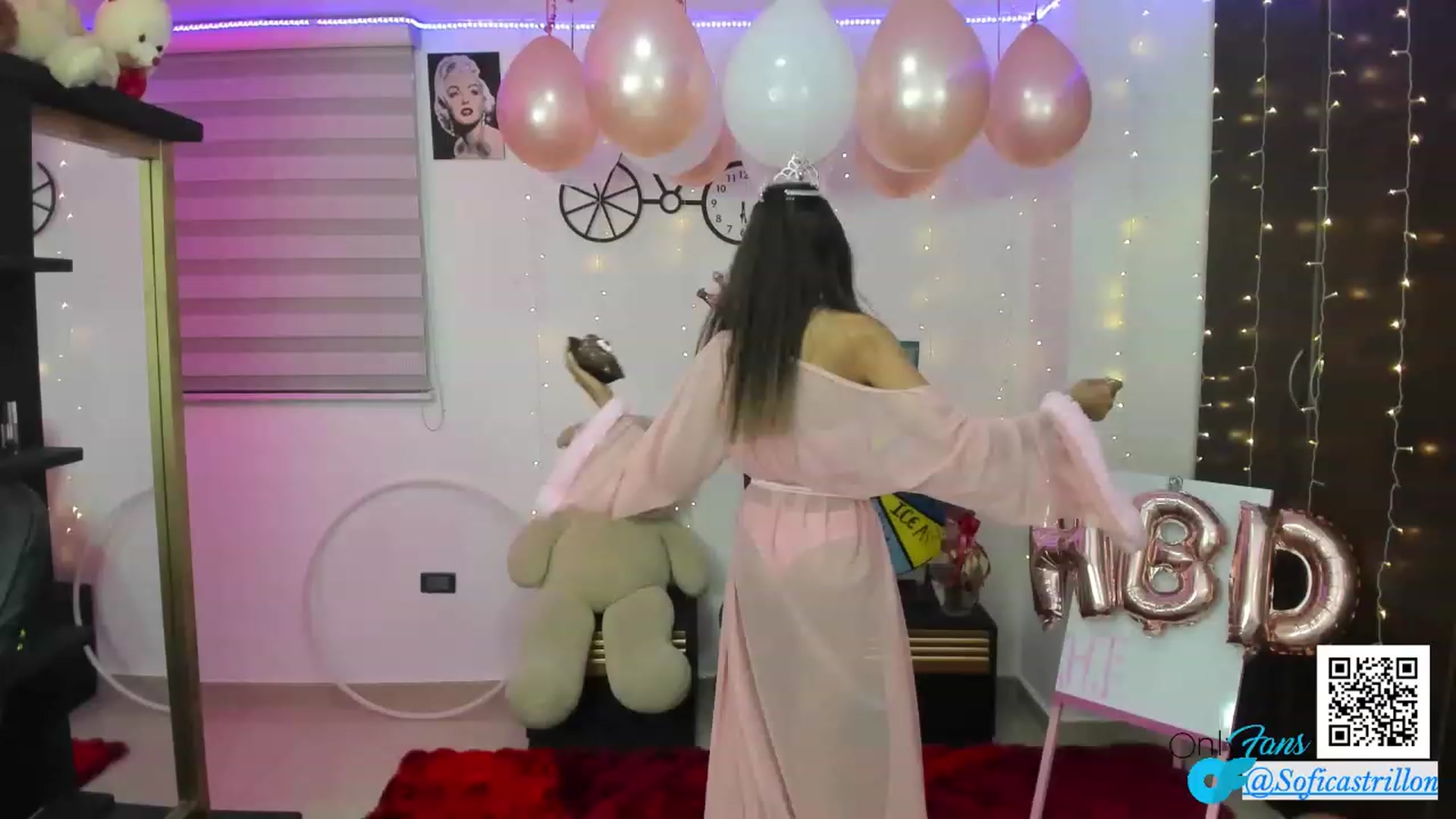 Gallery image thumbnail from pamela_land's myfreecams stream on, 08/12/2023, 06:19 image 8 of 20