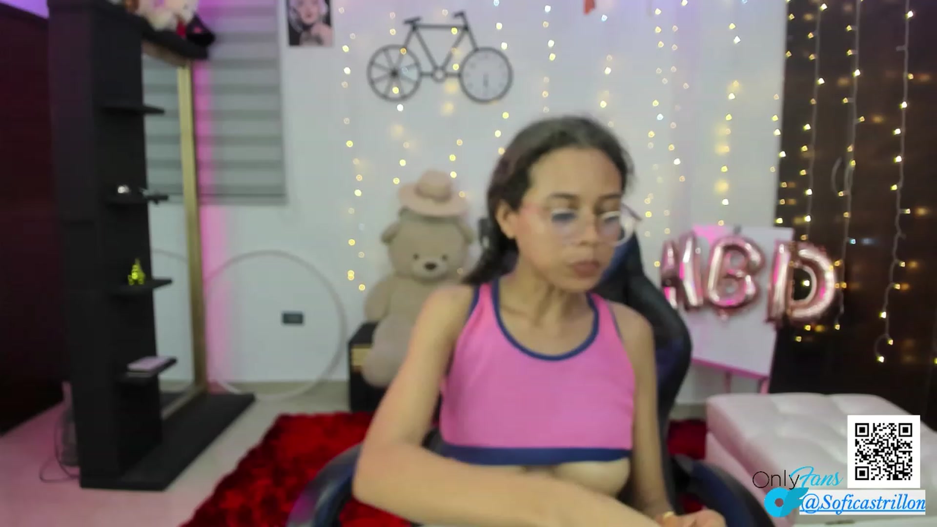 Gallery image thumbnail from pamela_land's myfreecams stream on, 08/19/2023, 03:11 image 6 of 20