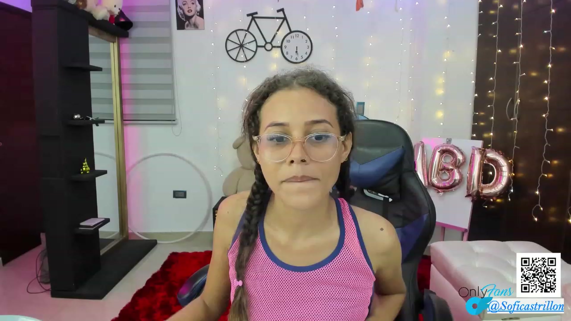 Gallery image thumbnail from pamela_land's myfreecams stream on, 08/19/2023, 03:11 image 18 of 20