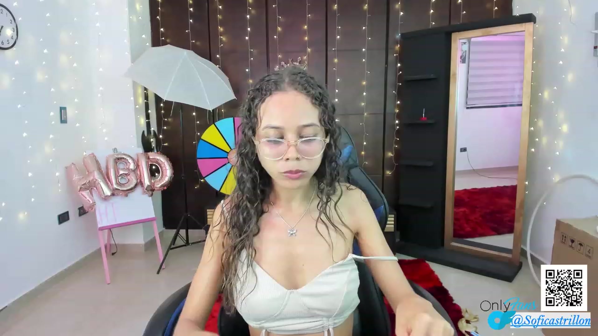 Gallery image thumbnail from pamela_land's myfreecams stream on, 08/24/2023, 03:34 image 18 of 20